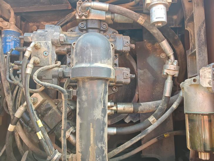 Buy Doosan DH200-3 Used Excavator / 1