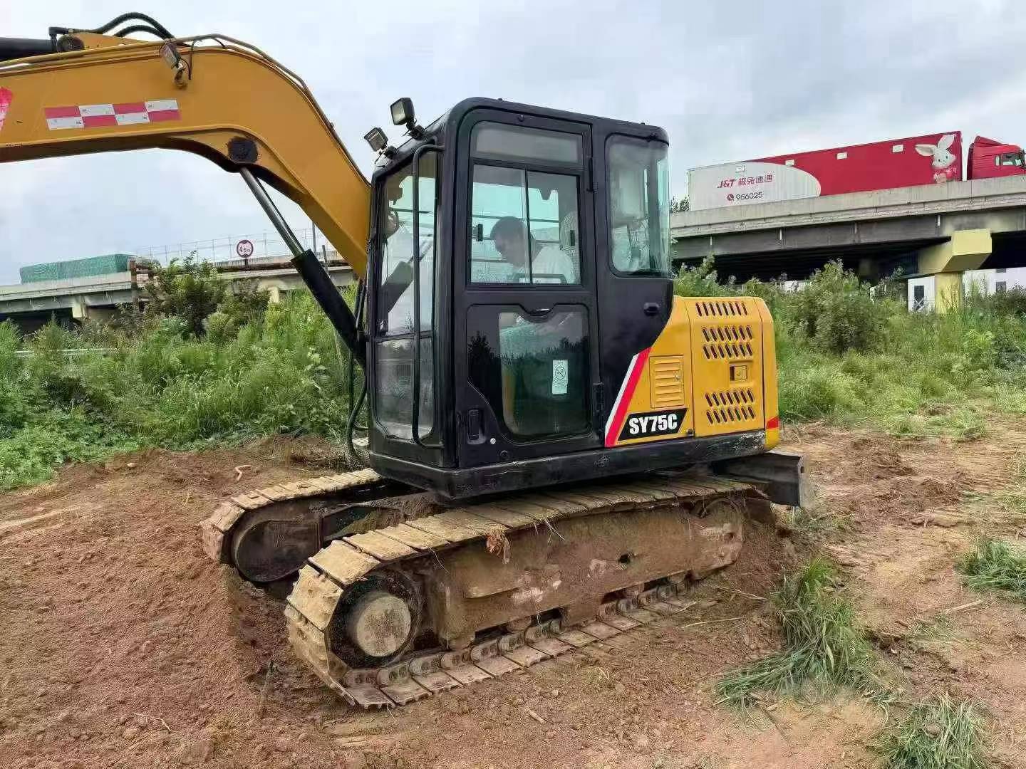Buy Sany SY75 Used Excavator / 5