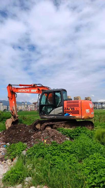 Buy Hitachi ZX130-5A Used Excavator / 1