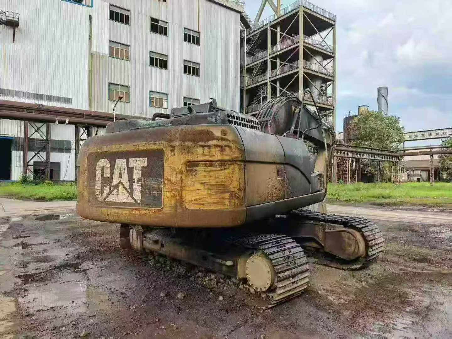 Buy Caterpillar 320A Used Excavator / 2