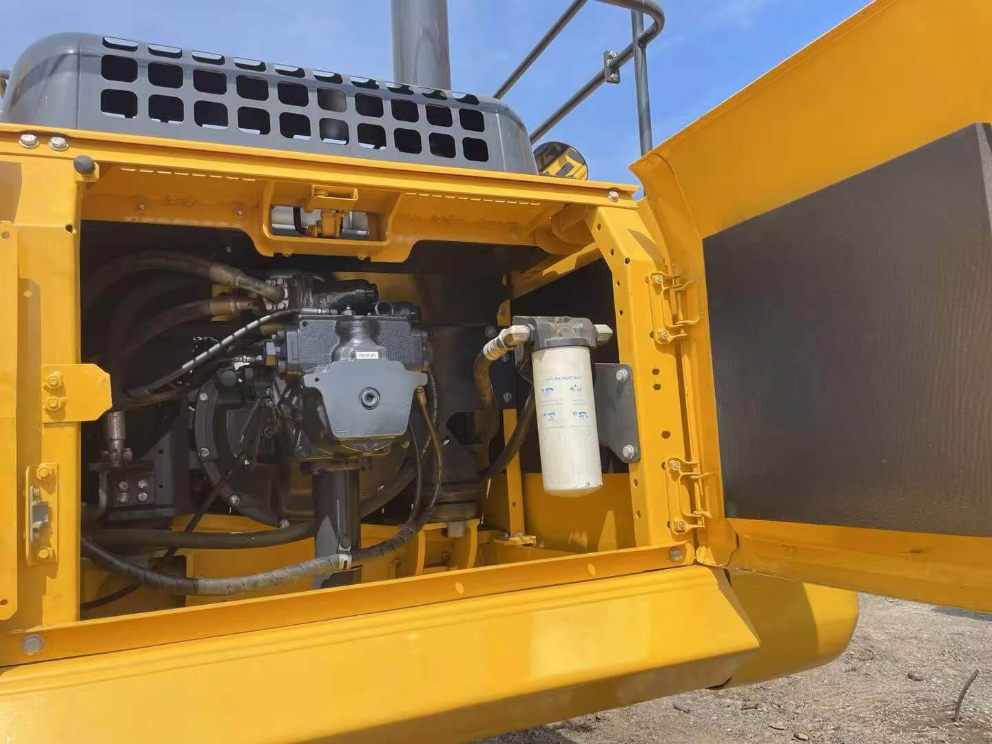 Buy Komatsu PC360-7 Used Excavator / 2