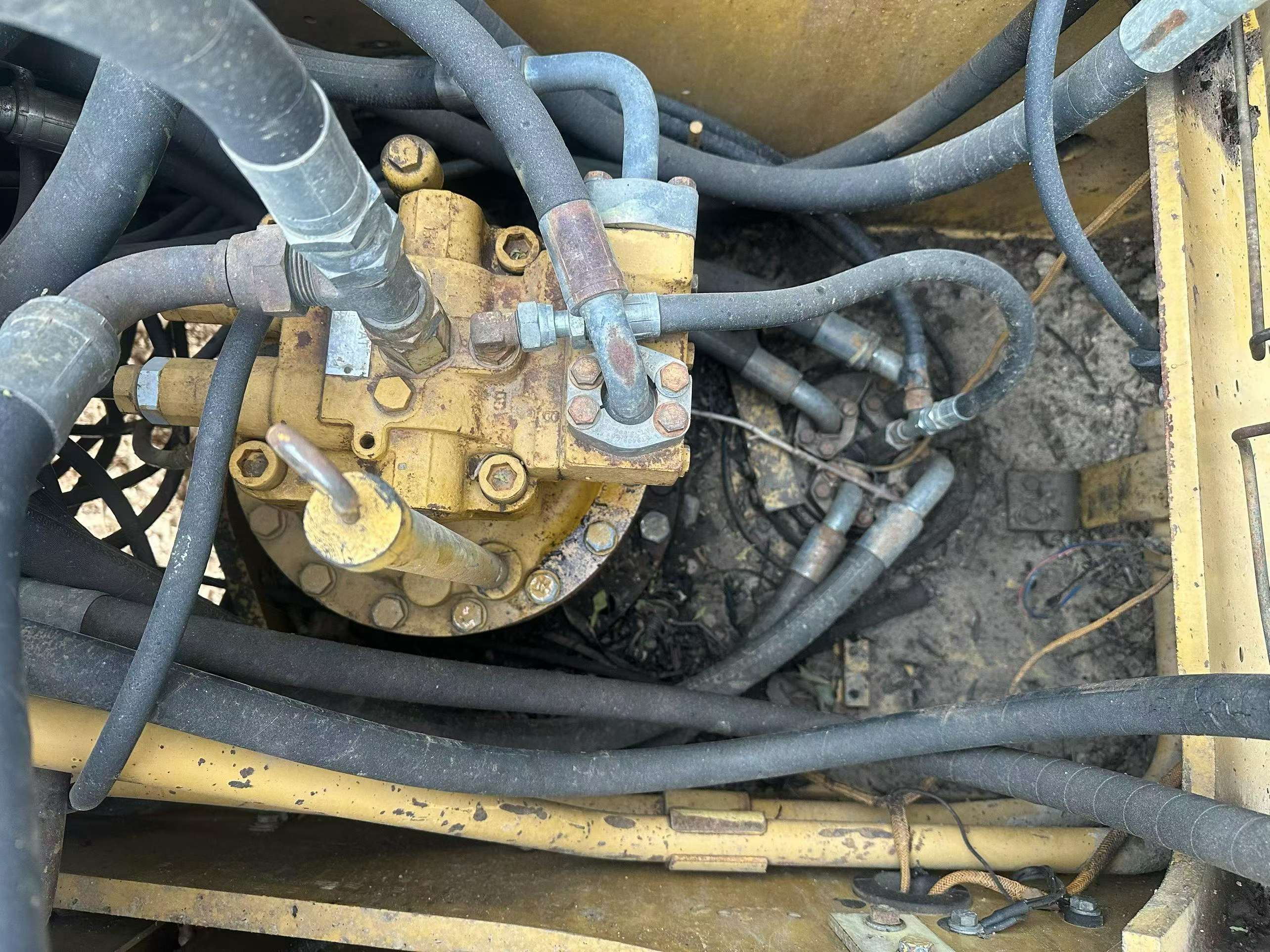 Buy Caterpillar 320D Used Excavator / 7