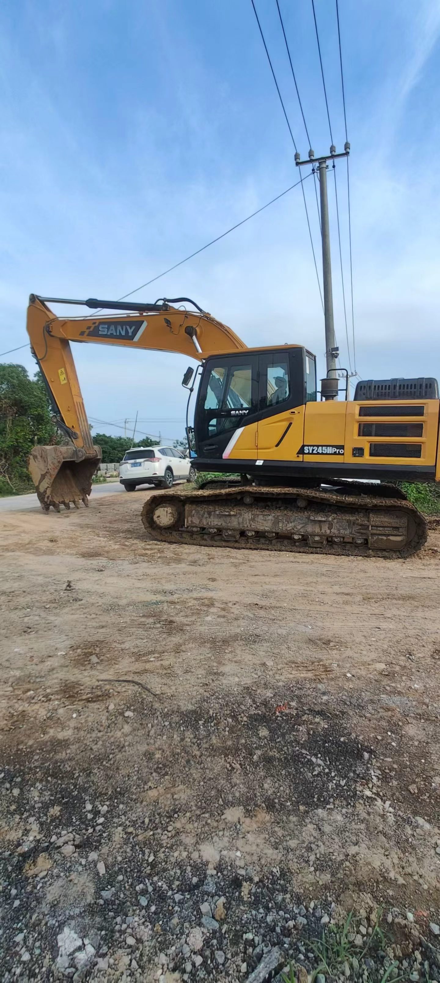 Buy Sany SY245H Used Excavator / 2 Buy Sany SY245H Used Excavator / 2