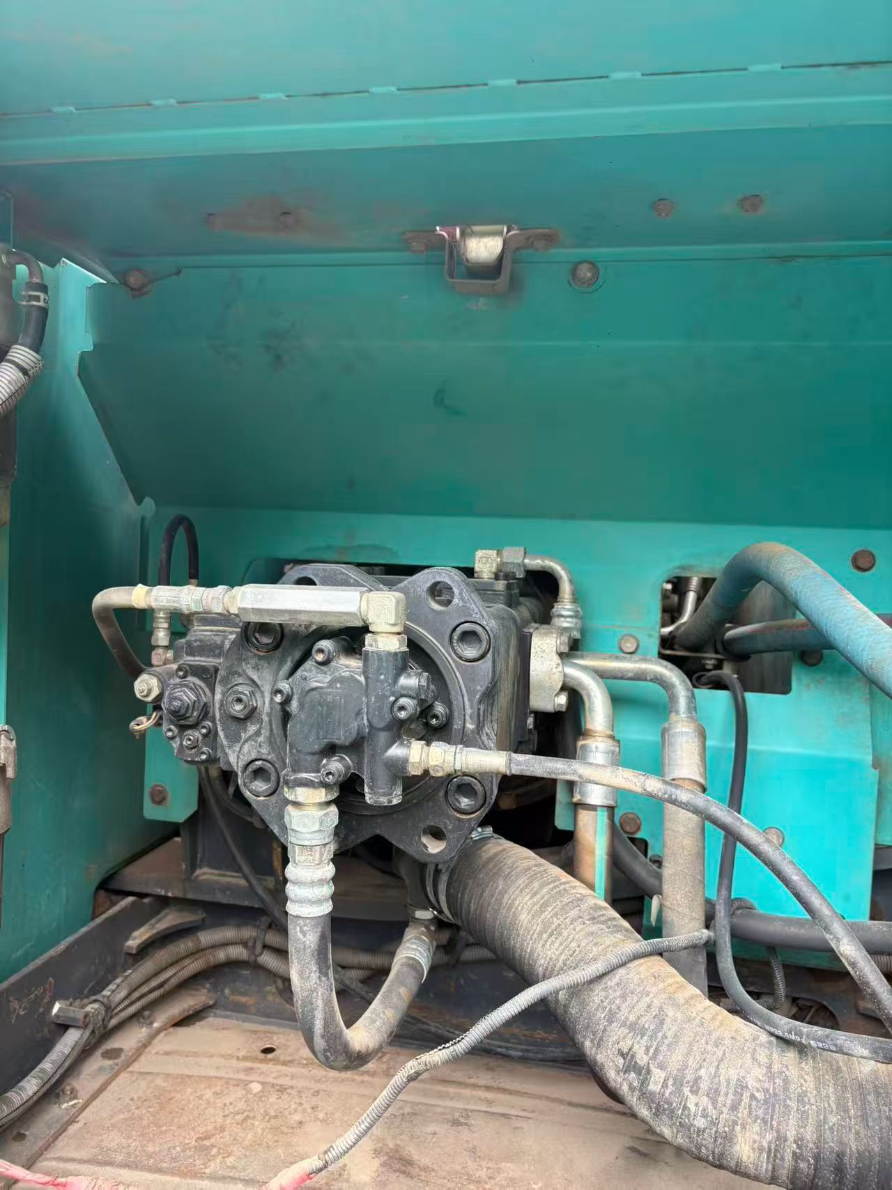 Buy Kobelco SK260 Used Excavator / 7 Buy Kobelco SK260 Used Excavator / 7
