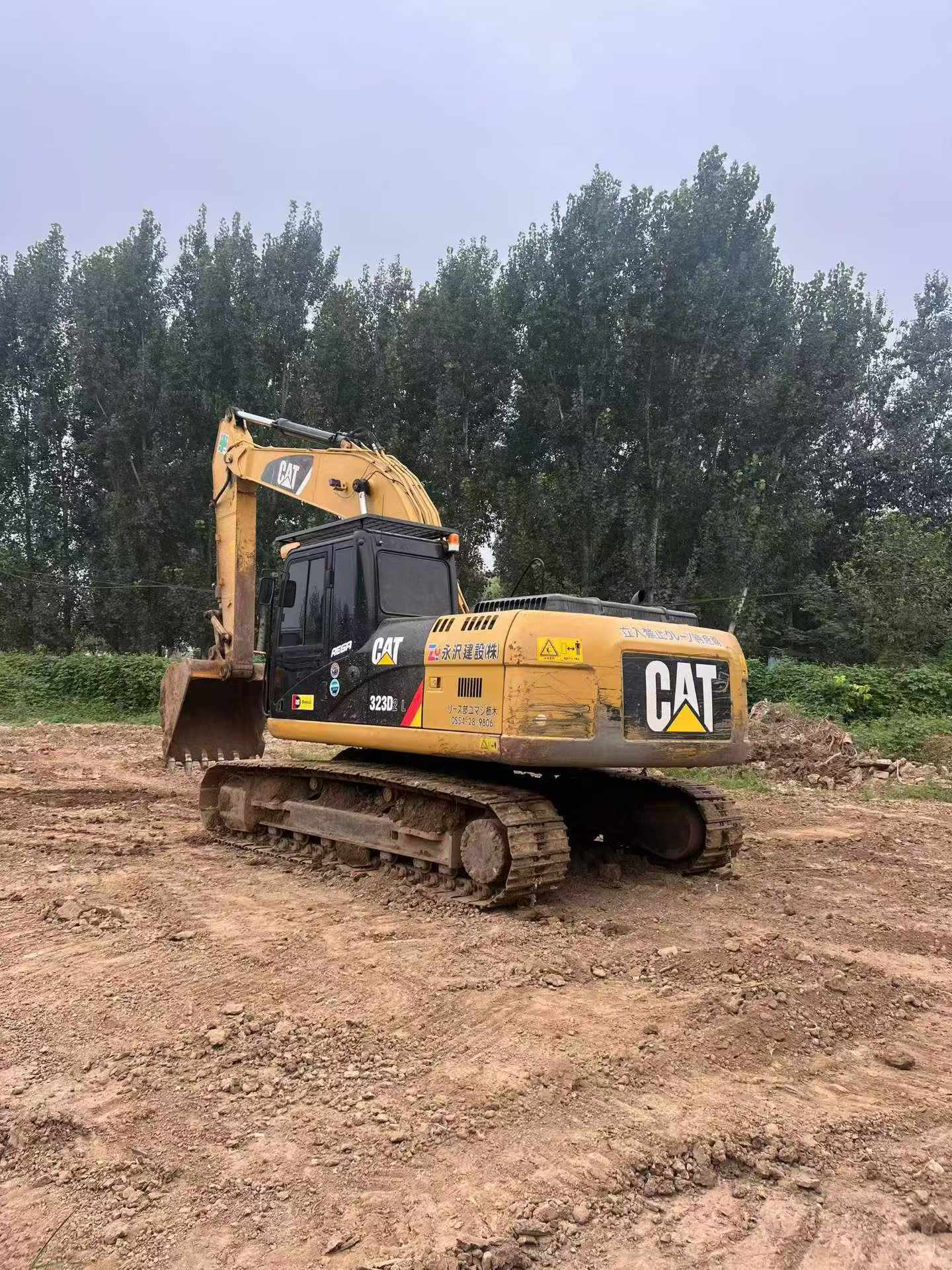 Buy Caterpillar 323D2L Used Excavator / 3