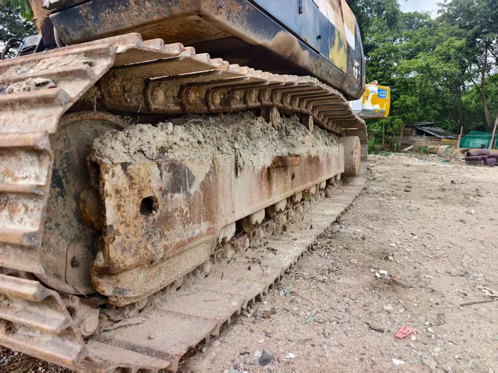 Buy Komatsu PC220-5 Used Excavator / 9 Buy Komatsu PC220-5 Used Excavator / 9