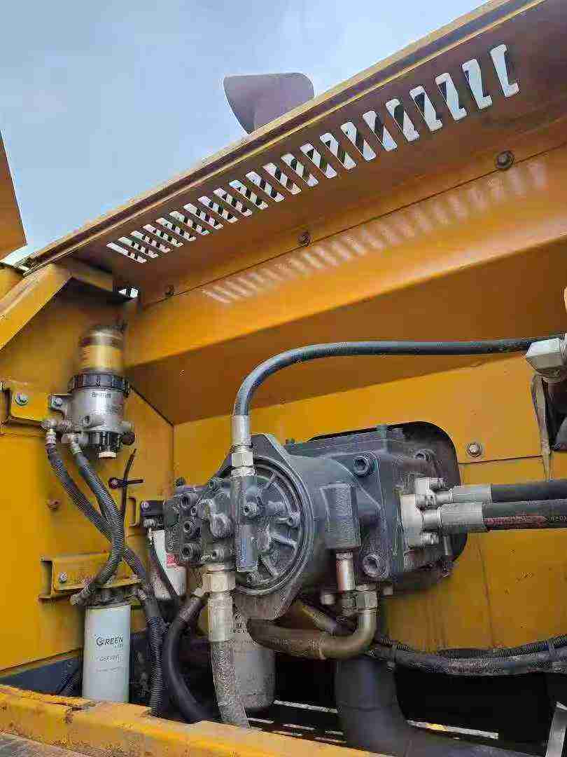 Buy XCMG XE380K Used Excavator / 4 Buy XCMG XE380K Used Excavator / 4
