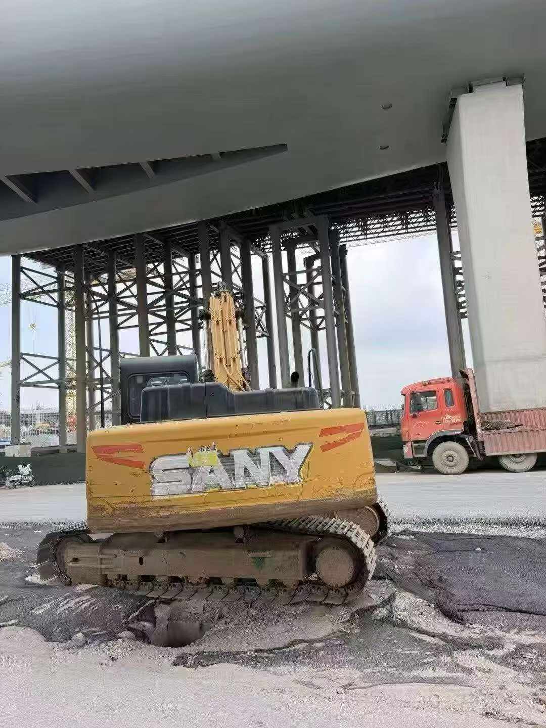 Buy Sany SY195C Used Excavator / 2