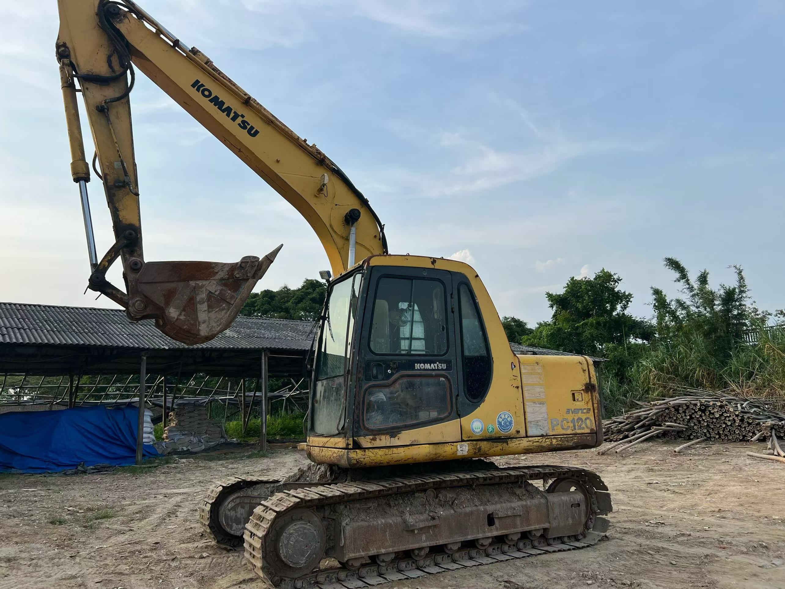 Buy Komatsu PC120-6E Used Excavator / 1