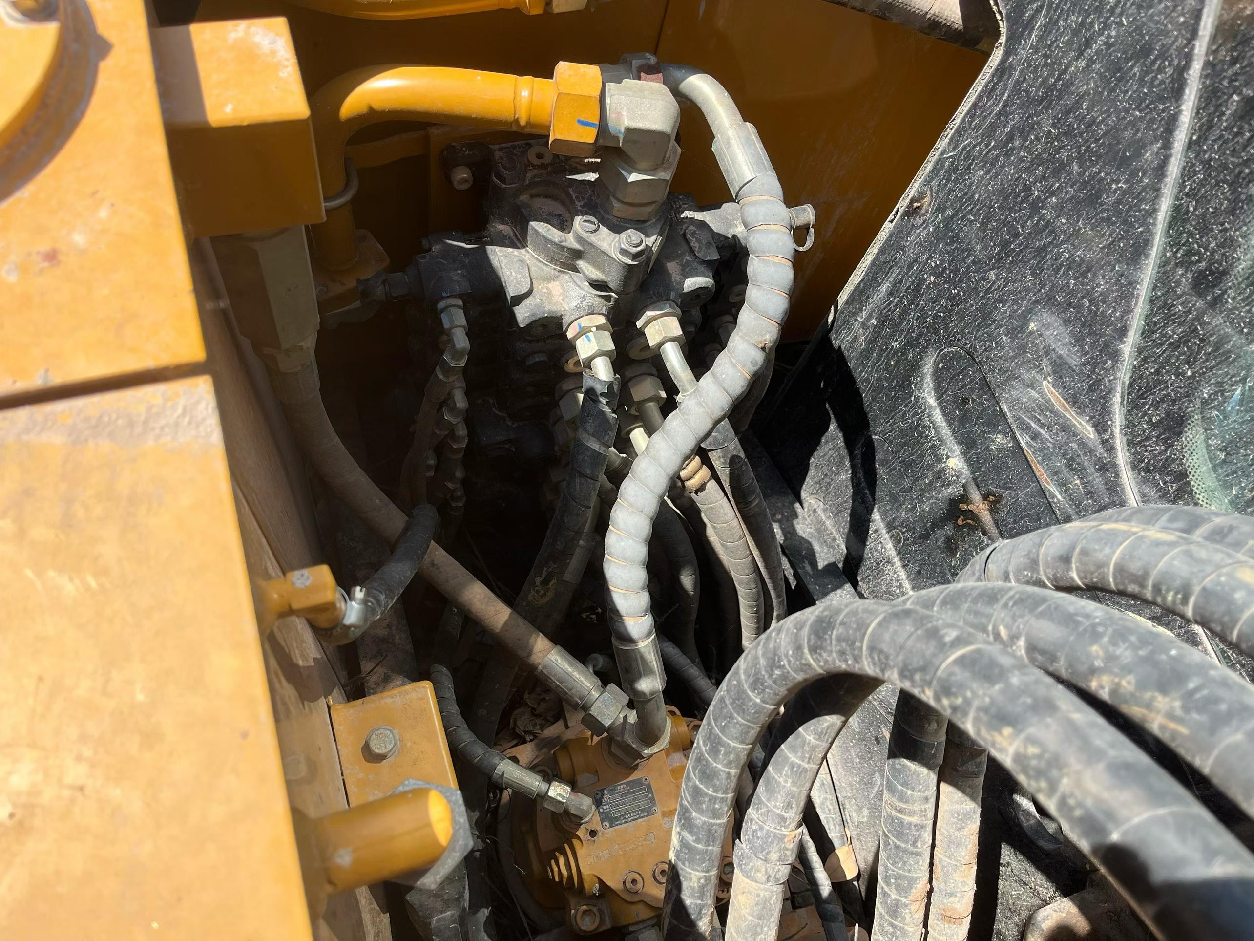 Buy Sany SY75 Used Excavator / 9