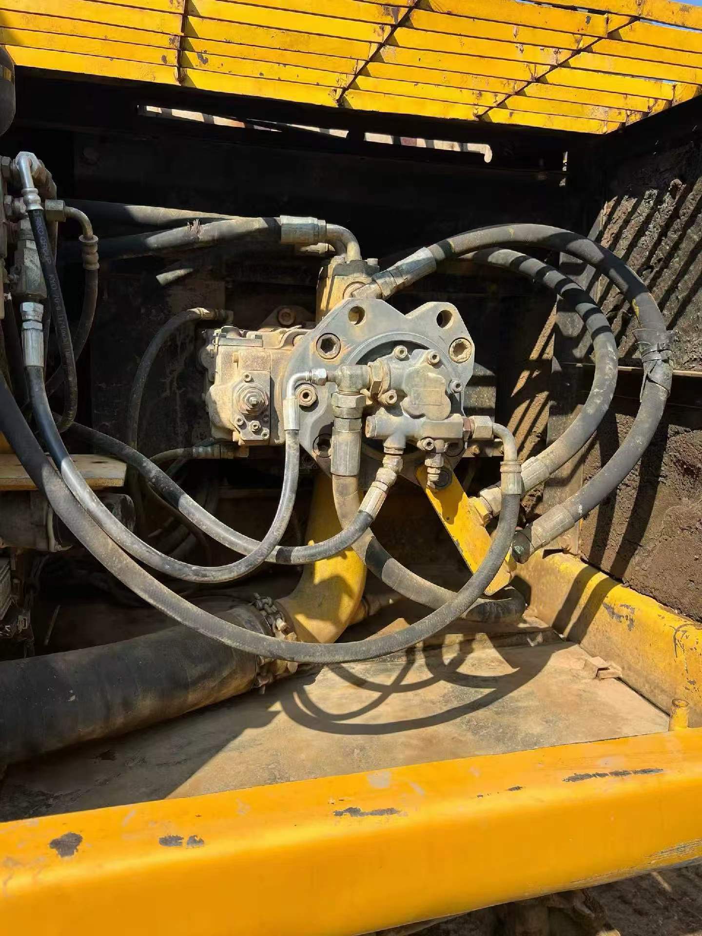 Buy Kato HD820 Used Excavator / 8 Buy Kato HD820 Used Excavator / 8