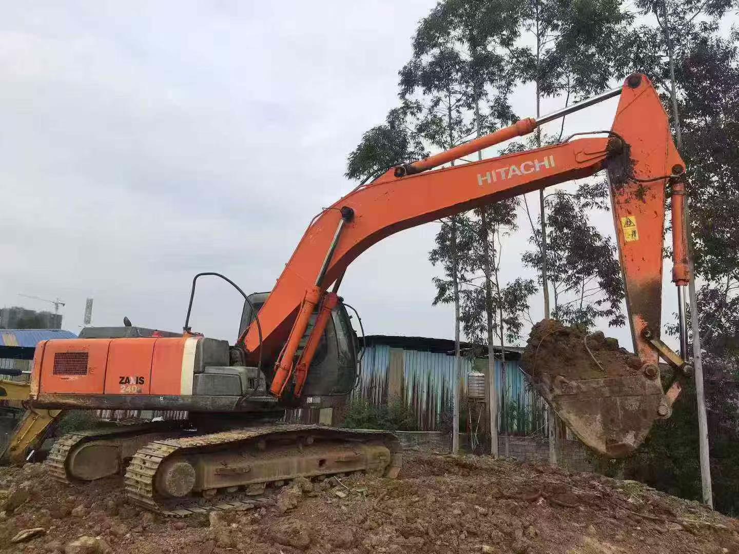 Buy Hitachi ZX240-3G Used Excavator / 8
