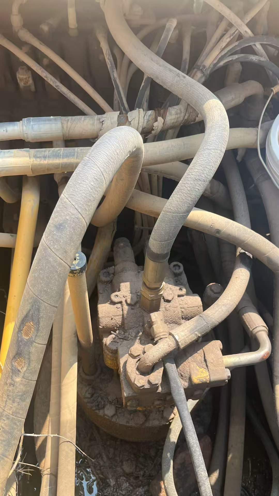 Buy Caterpillar 323D2L Used Excavator / 5 Buy Caterpillar 323D2L Used Excavator / 5