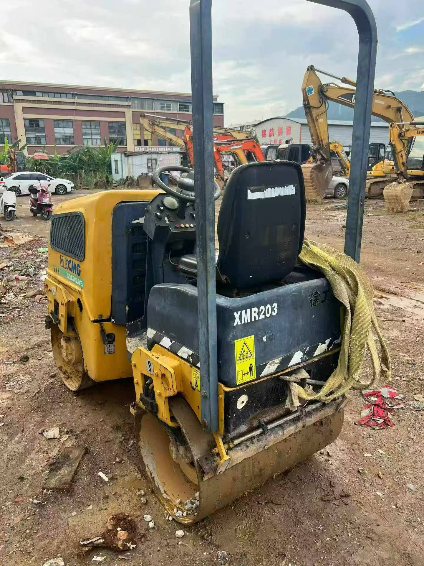 Buy XCMG Used Excavator / 3 Buy XCMG Used Excavator / 3