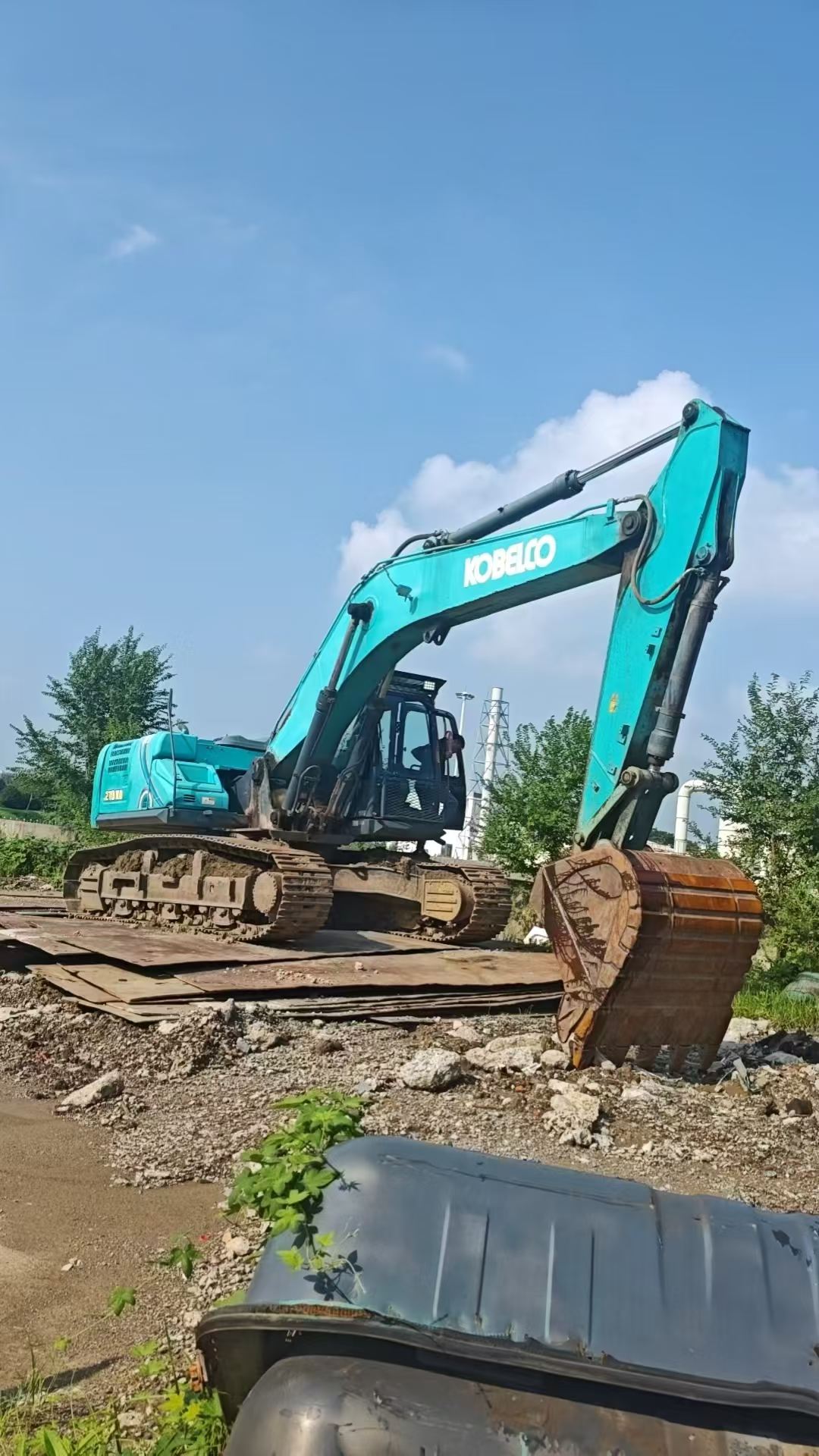 Buy Kobelco SK270D Used Excavator / 2 Buy Kobelco SK270D Used Excavator / 2
