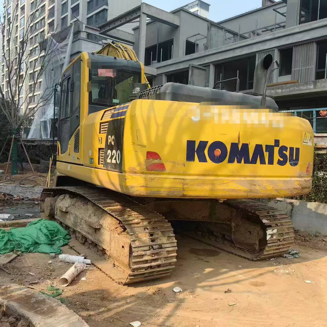 Buy Komatsu PC200 Used Excavator / 9