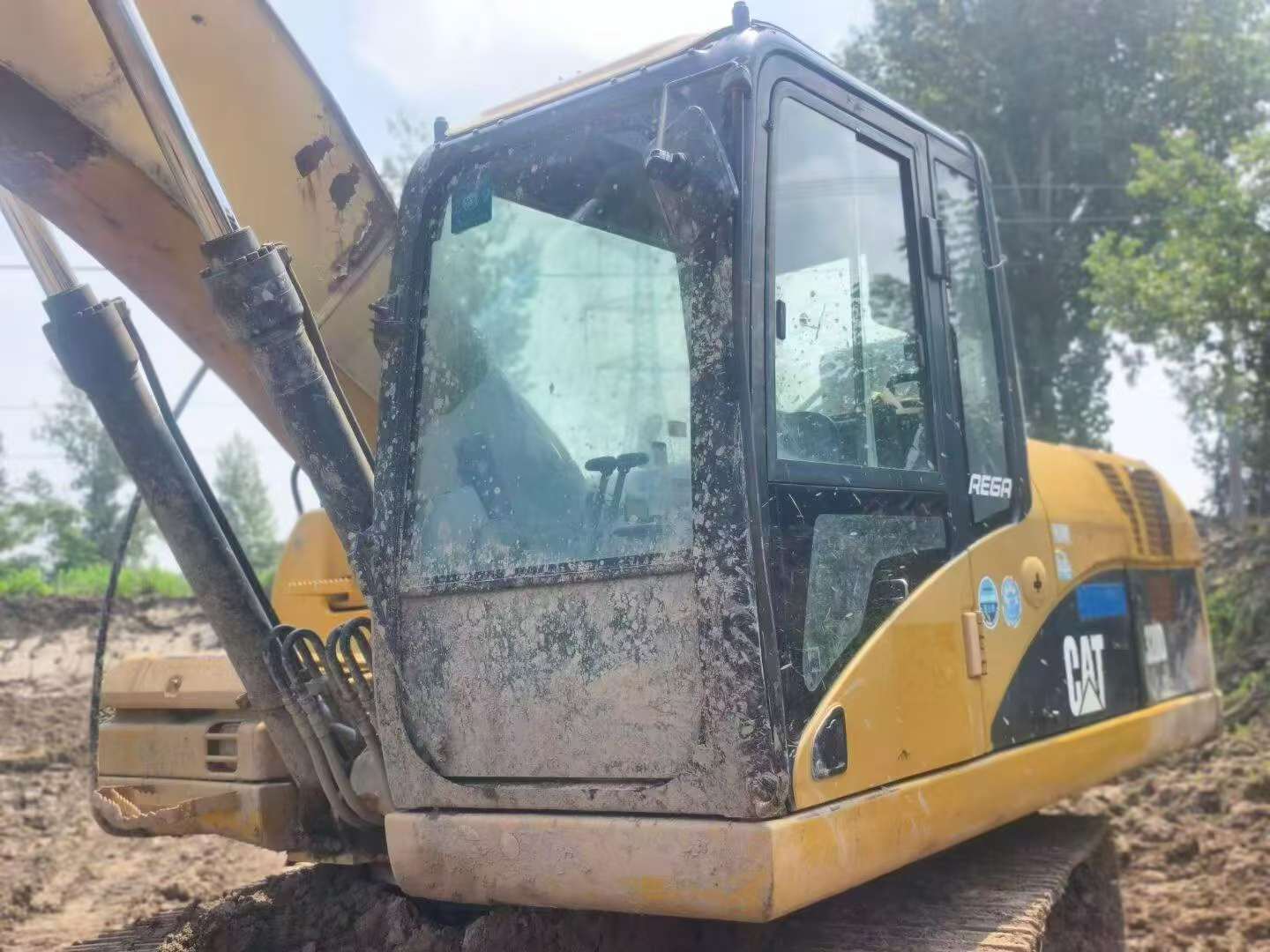 Buy Caterpillar 320B-N Used Excavator / 3