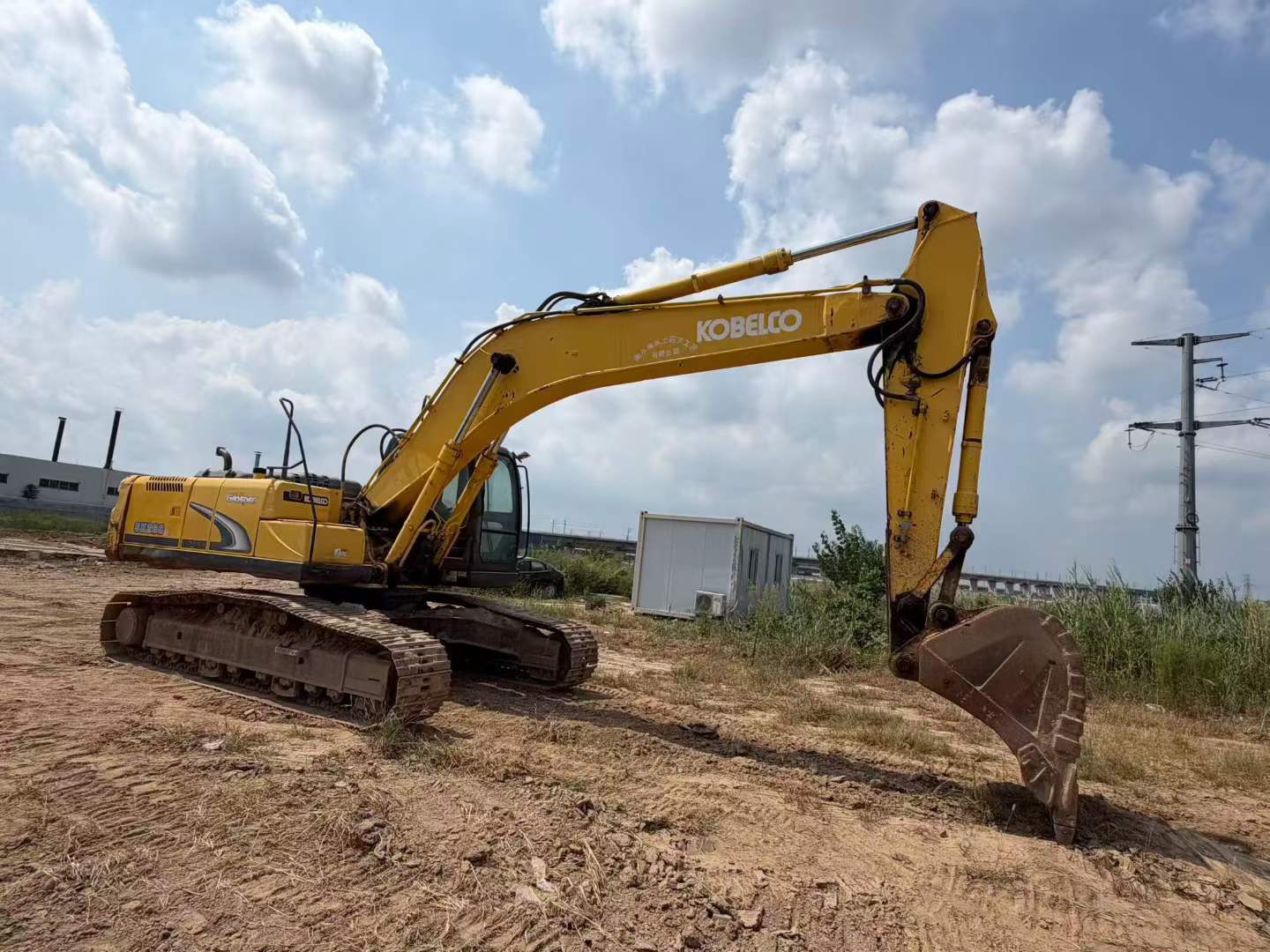Buy Kobelco SK260 Used Excavator / 1