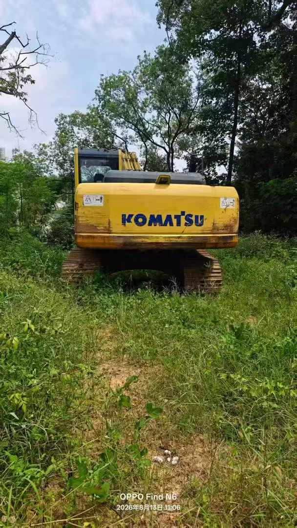 Buy Komatsu PC200-8N1 Used Excavator / 4