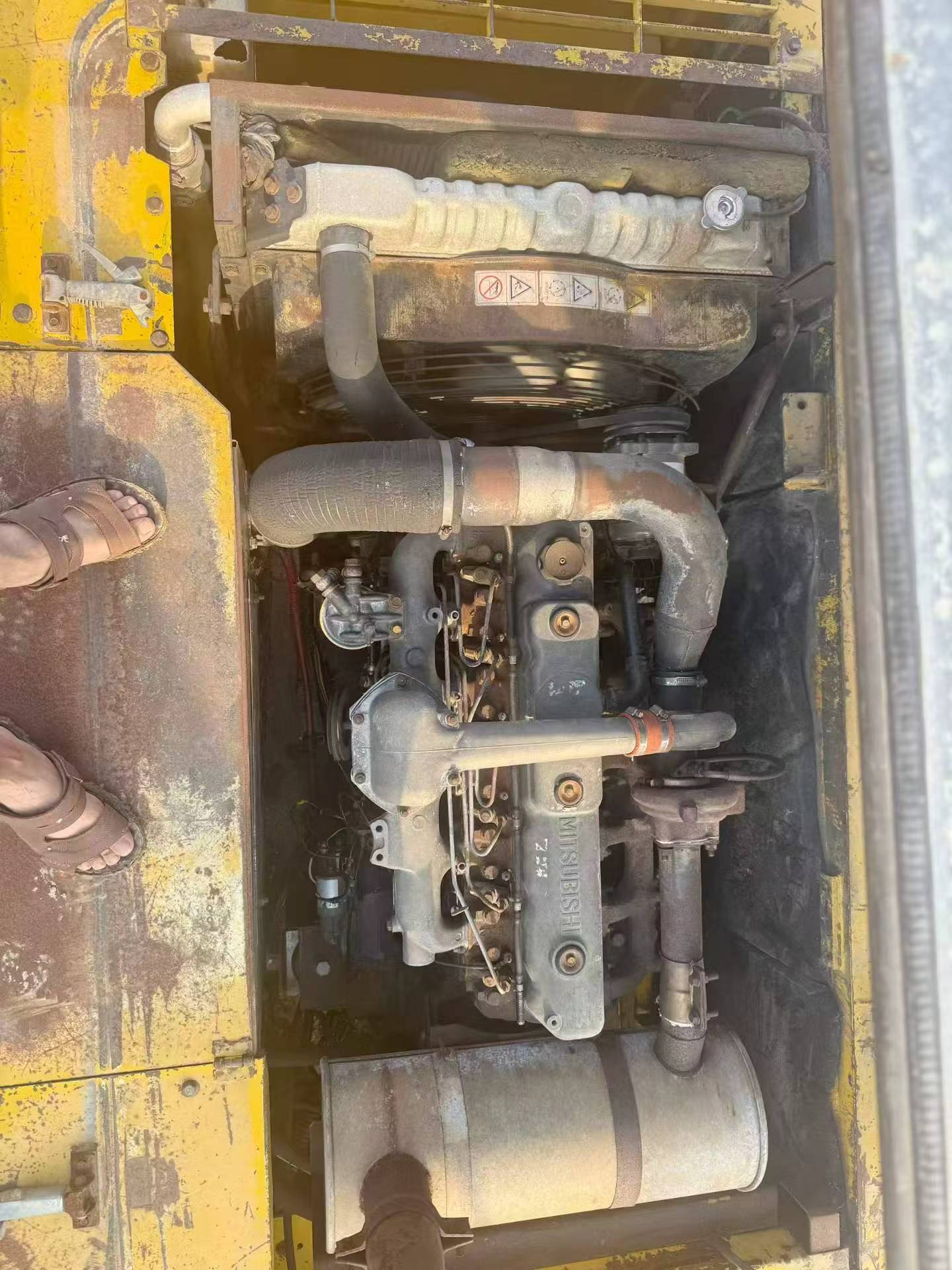 Buy Kato 820-3SP Used Excavator / 8