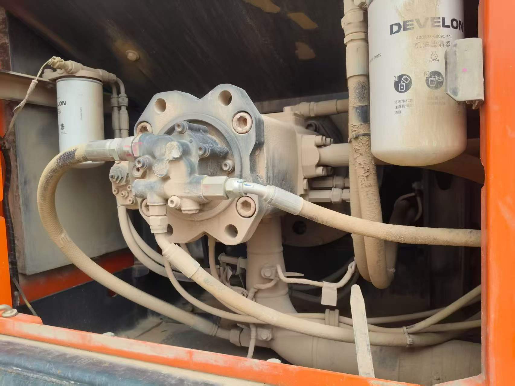 Buy Doosan DX260LC Used Excavator / 4
