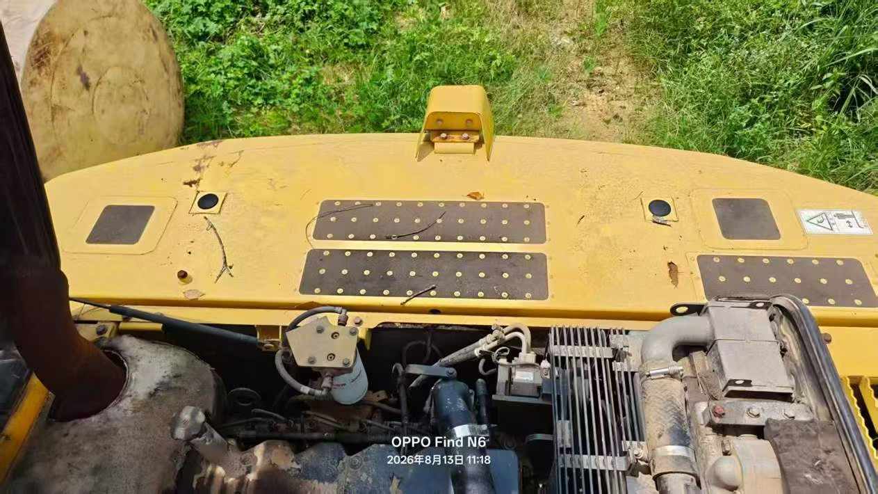 Buy Komatsu PC200-8N1 Used Excavator / 6