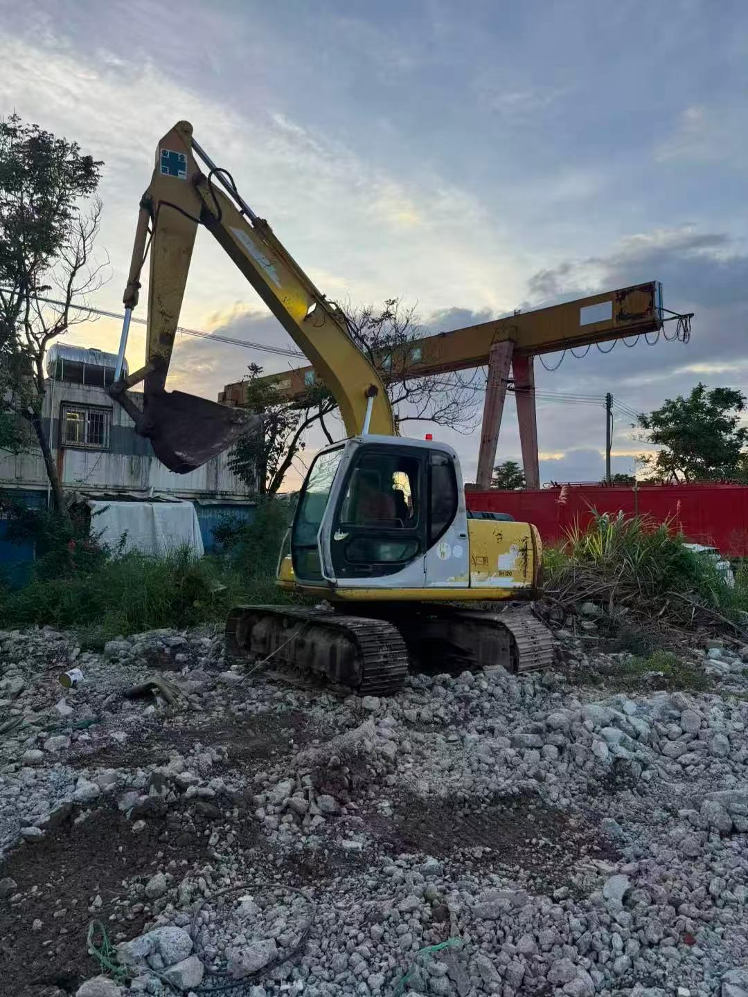 Buy Sumitomo SH120 Used Excavator / 1