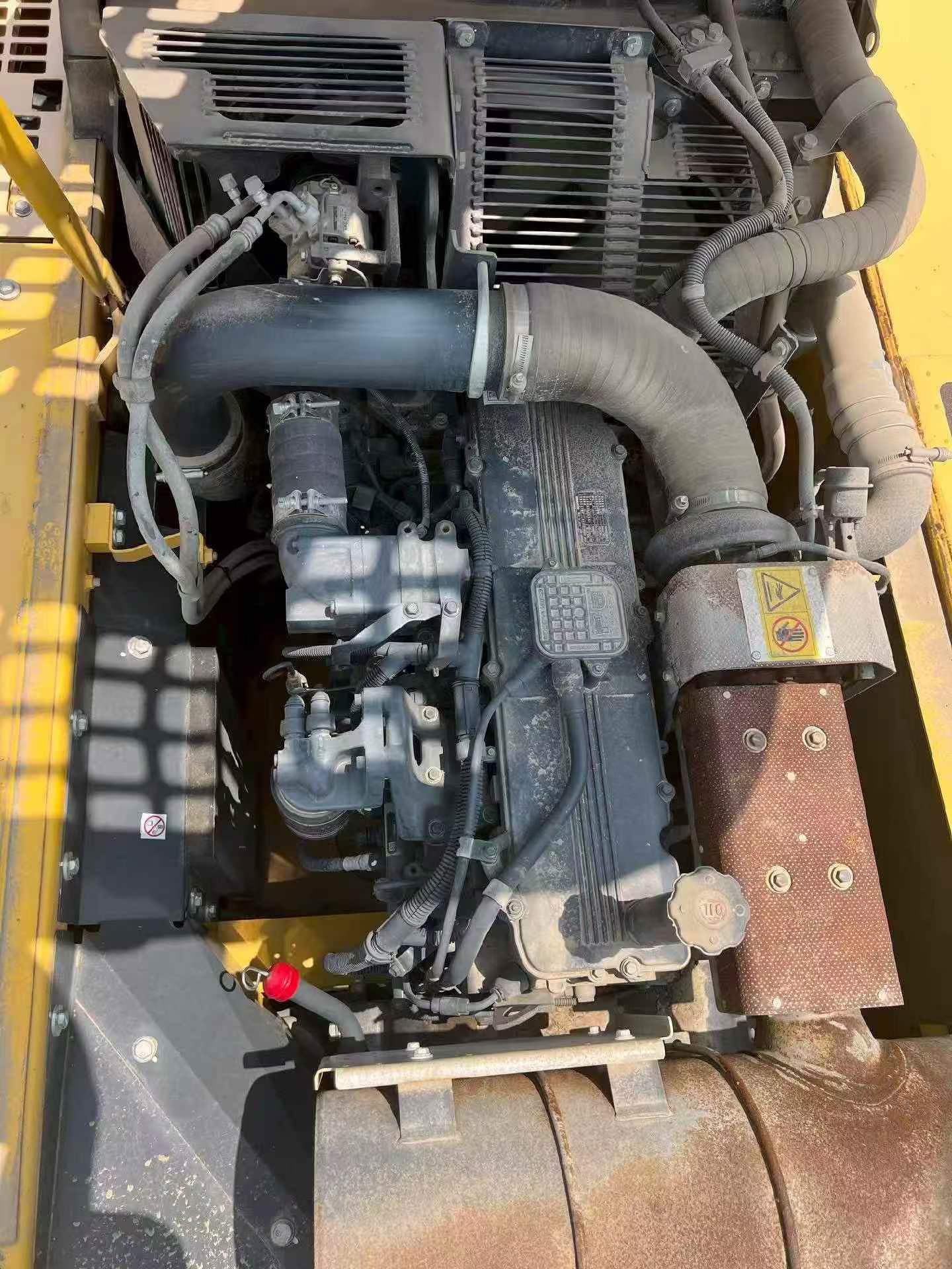 Buy Komatsu PC390LC-8M0 Used Excavator / 6