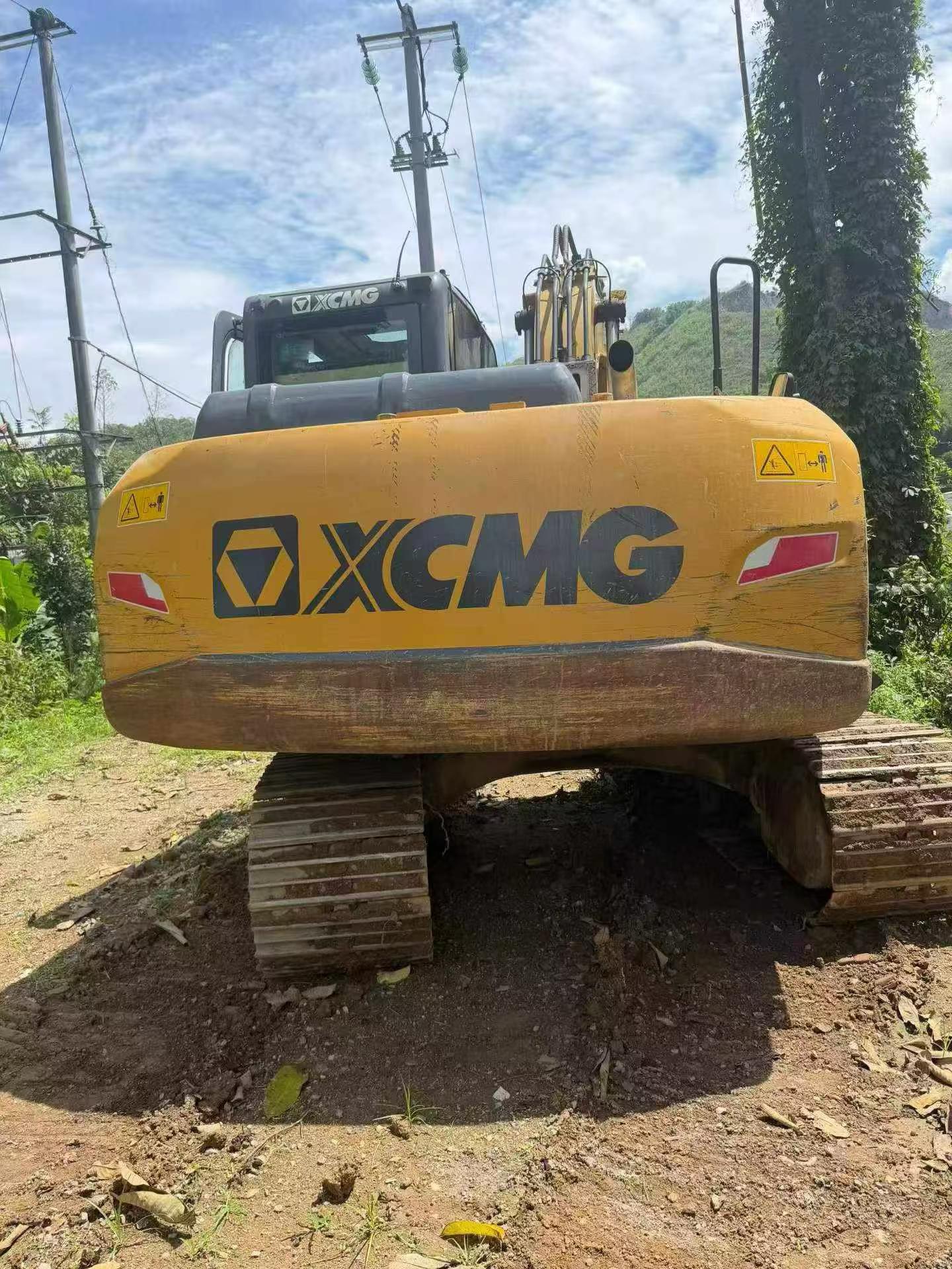 Buy XCMG XE155D Used Excavator / 3