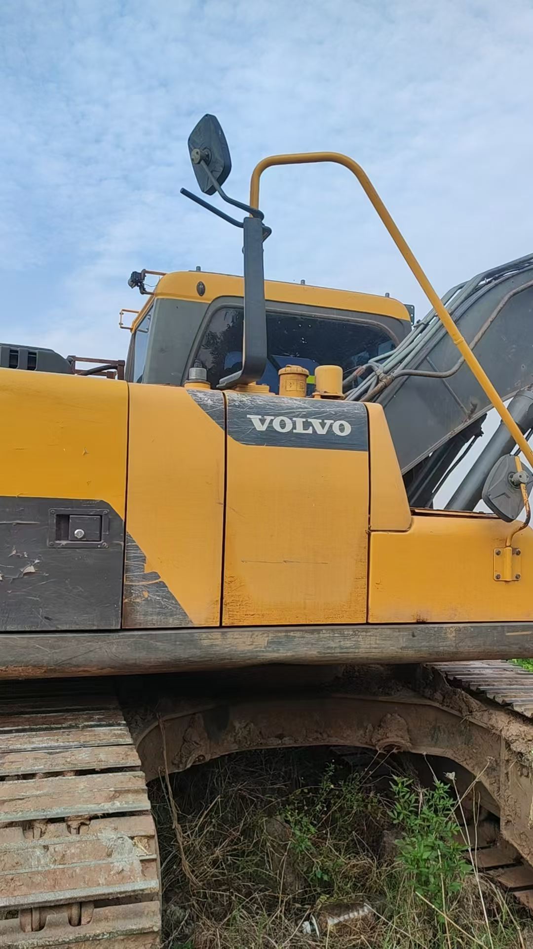 Buy Volvo L120E Used Excavator / 2