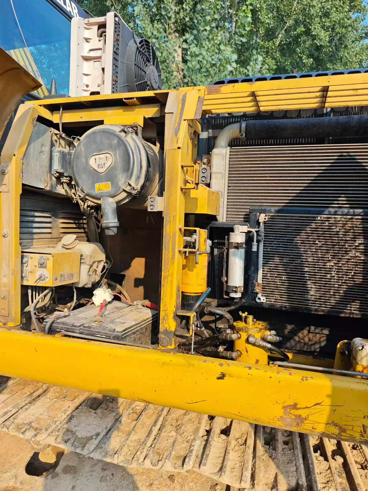 Buy Caterpillar 320D Used Excavator / 9