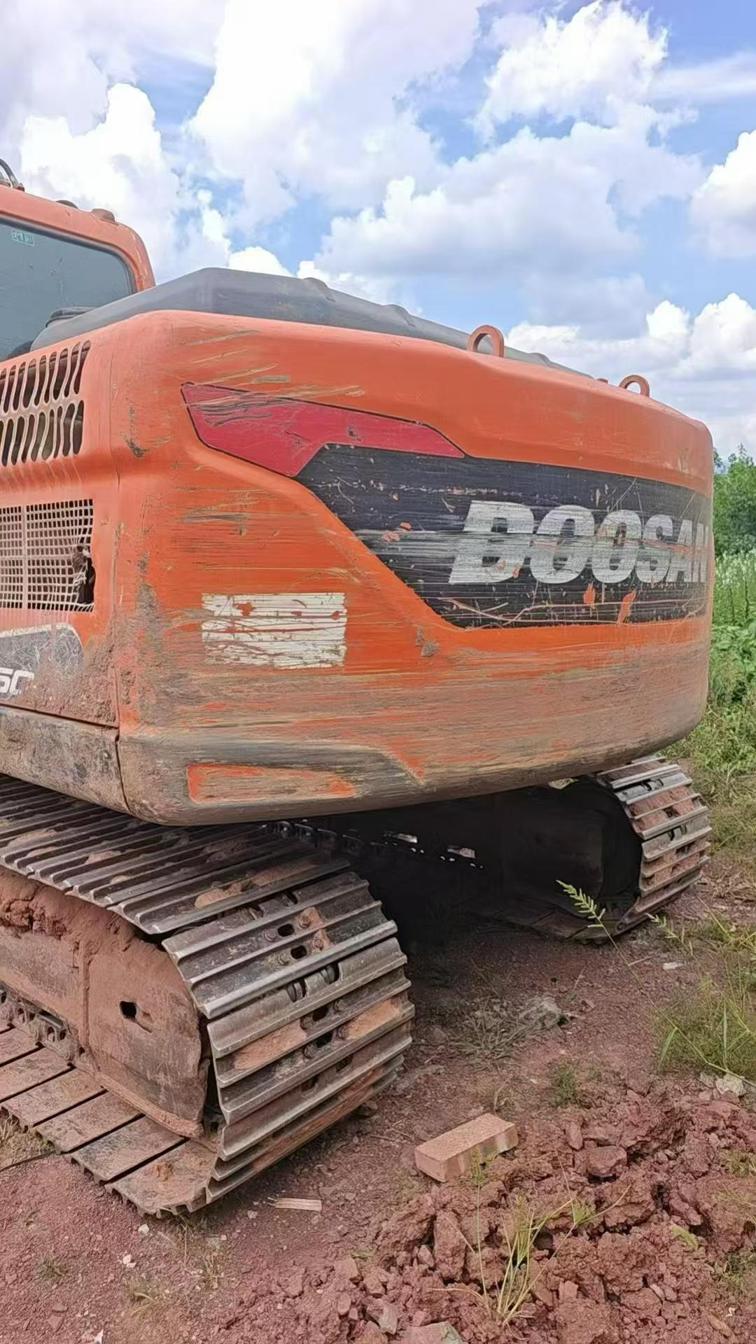 Buy Doosan DH150 Used Excavator / 1