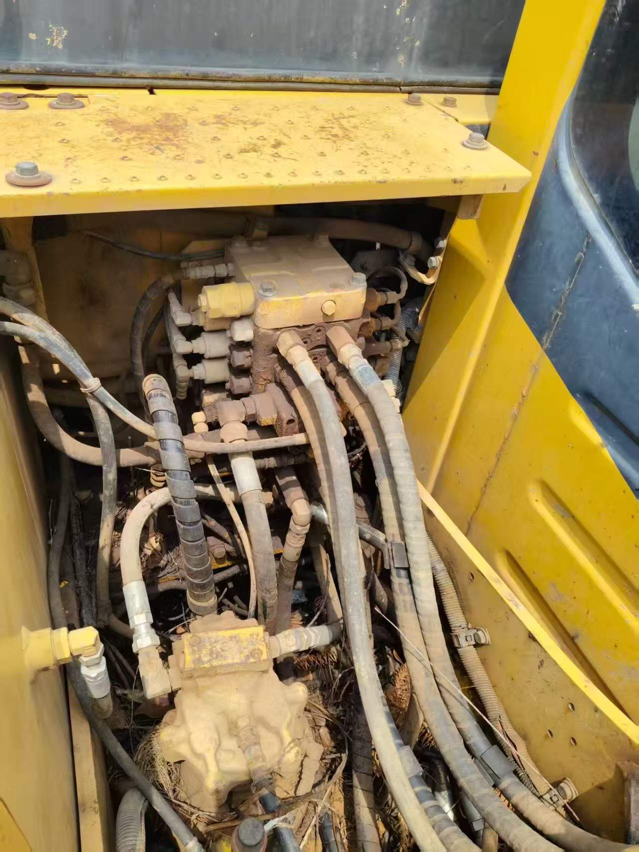 Buy Komatsu PC120-8 Used Excavator / 3 Buy Komatsu PC120-8 Used Excavator / 3