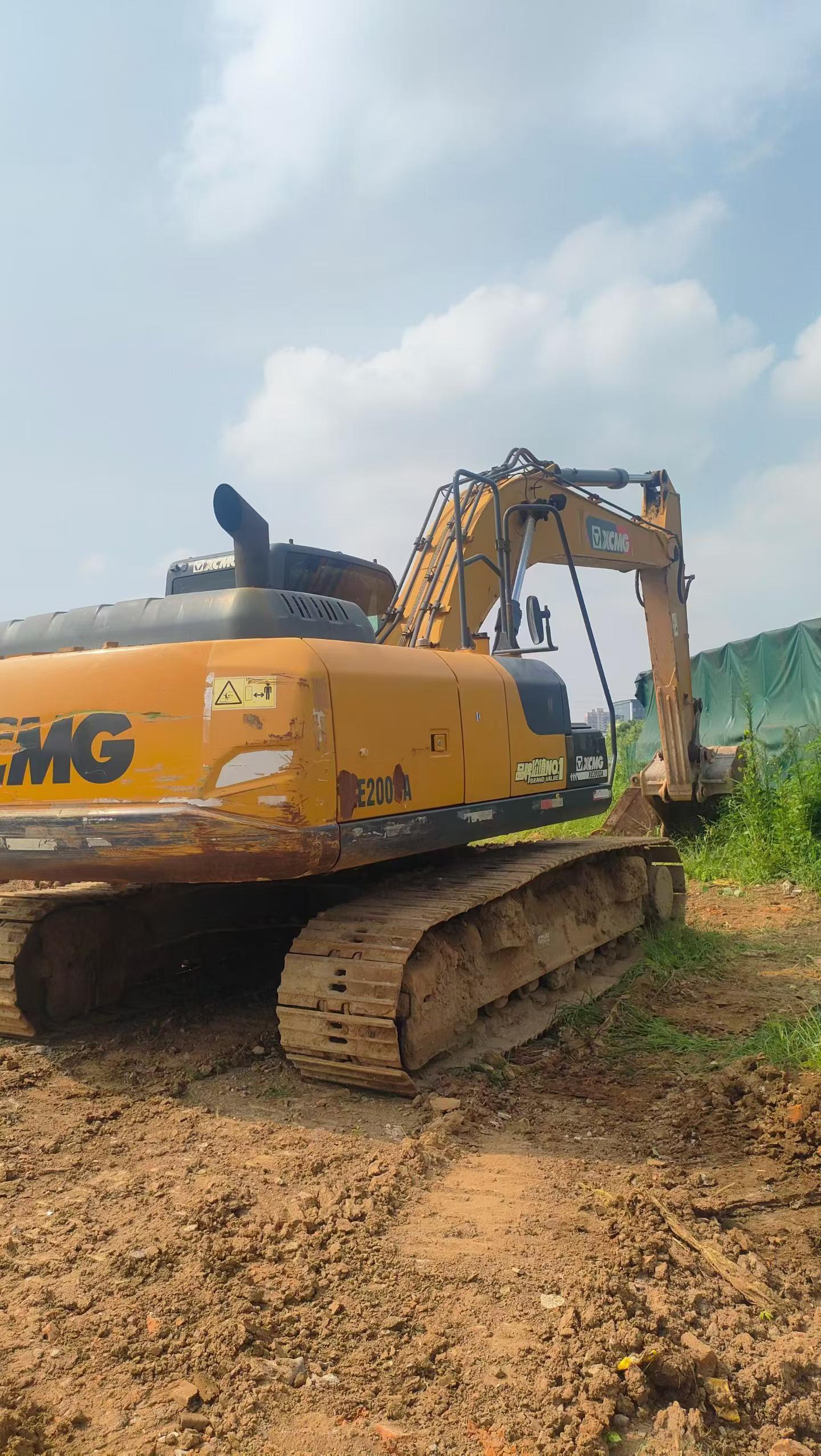 Buy XCMG XE200 Used Excavator / 9