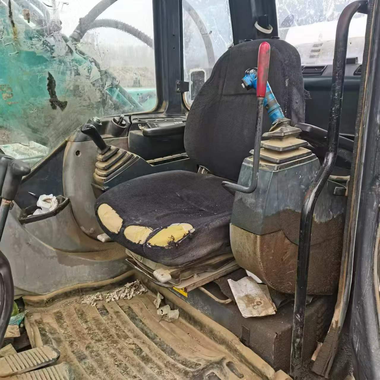Buy Kobelco SK260 Used Excavator / 2