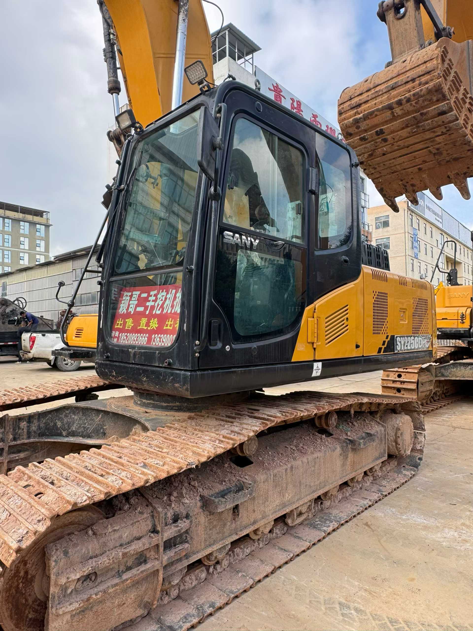 Buy Sany SY200C Used Excavator / 5