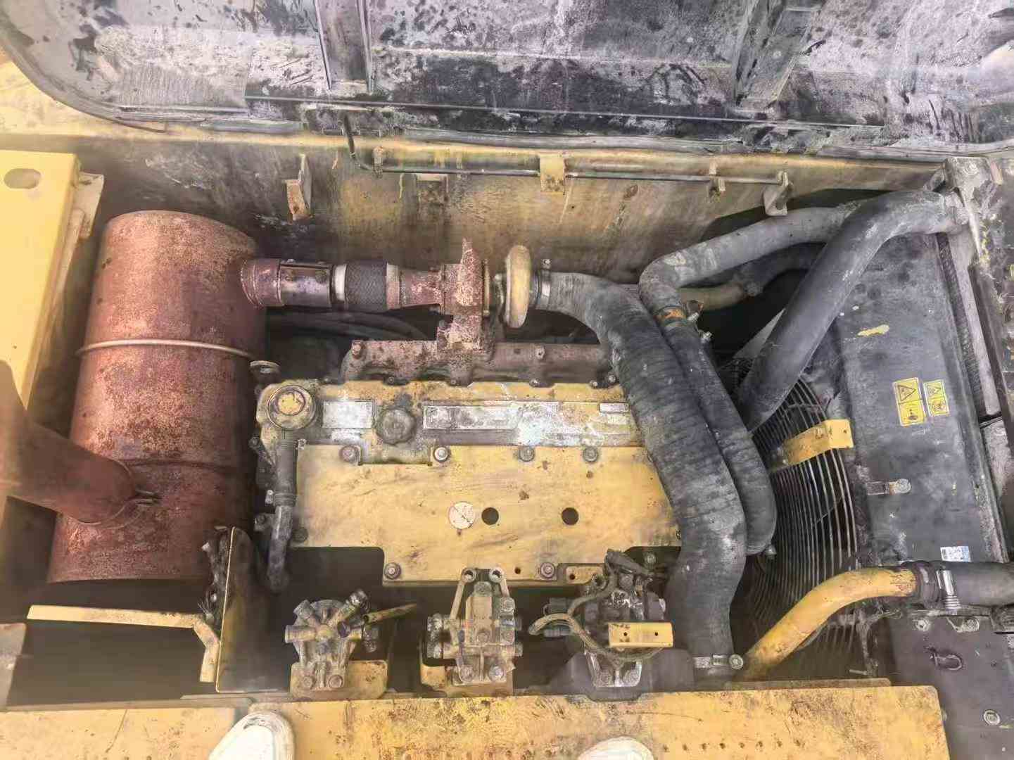 Buy Caterpillar 323DL Used Excavator / 6 Buy Caterpillar 323DL Used Excavator / 6