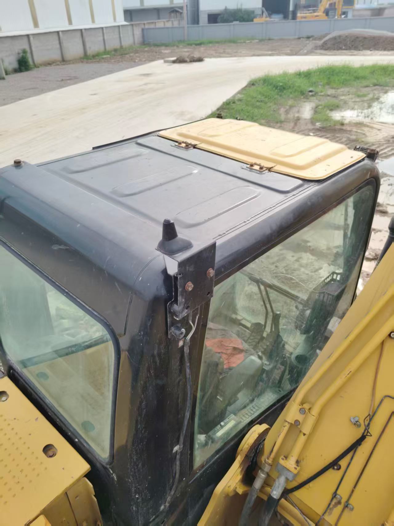 Buy Caterpillar 320D Used Excavator / 8 Buy Caterpillar 320D Used Excavator / 8