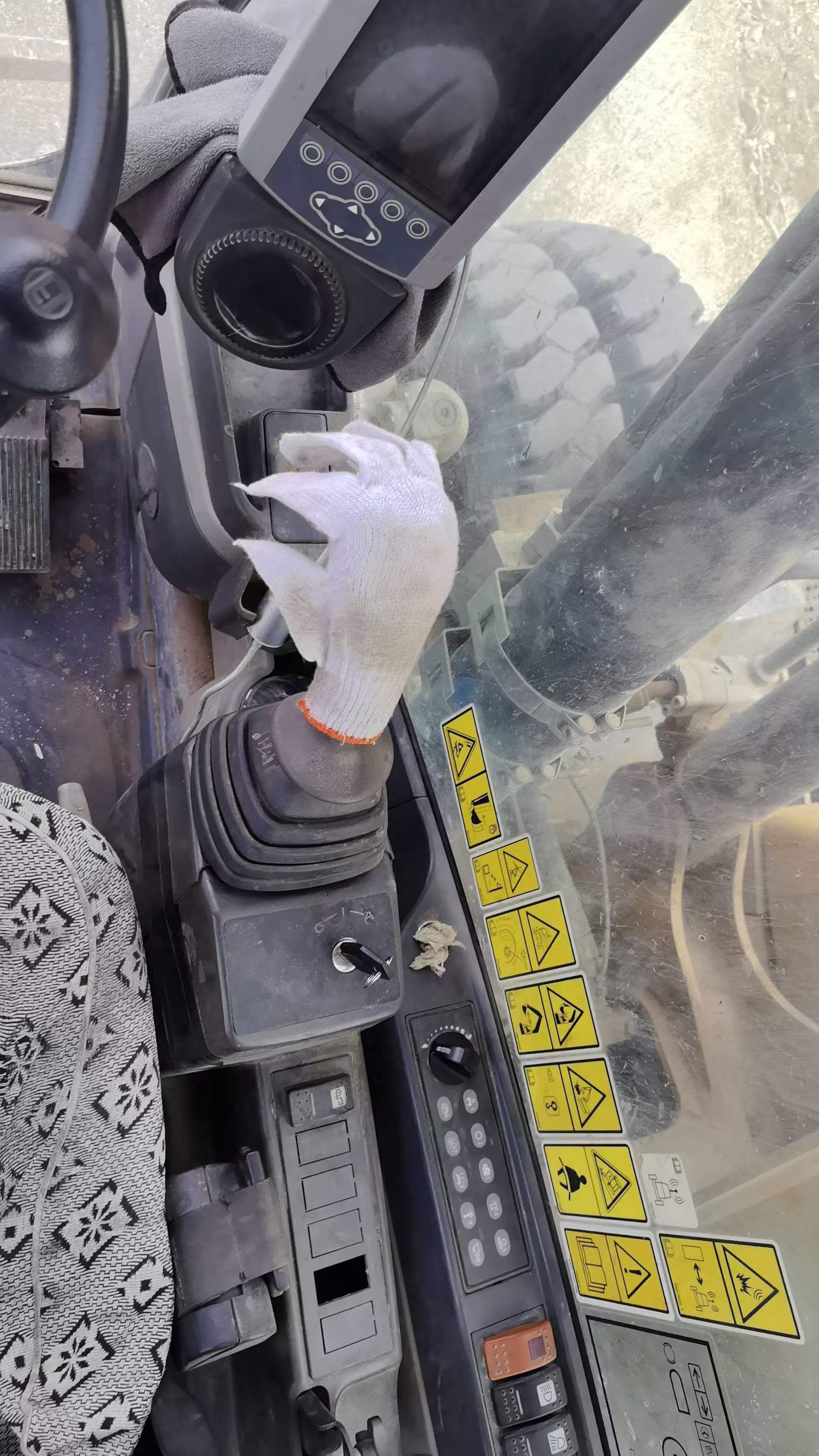 Buy Caterpillar M315D2 Used Excavator / 8