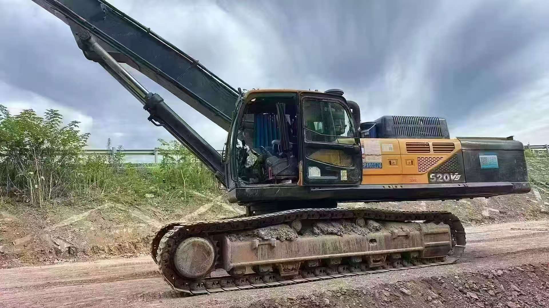 Buy Hyundai Used Excavator / 2