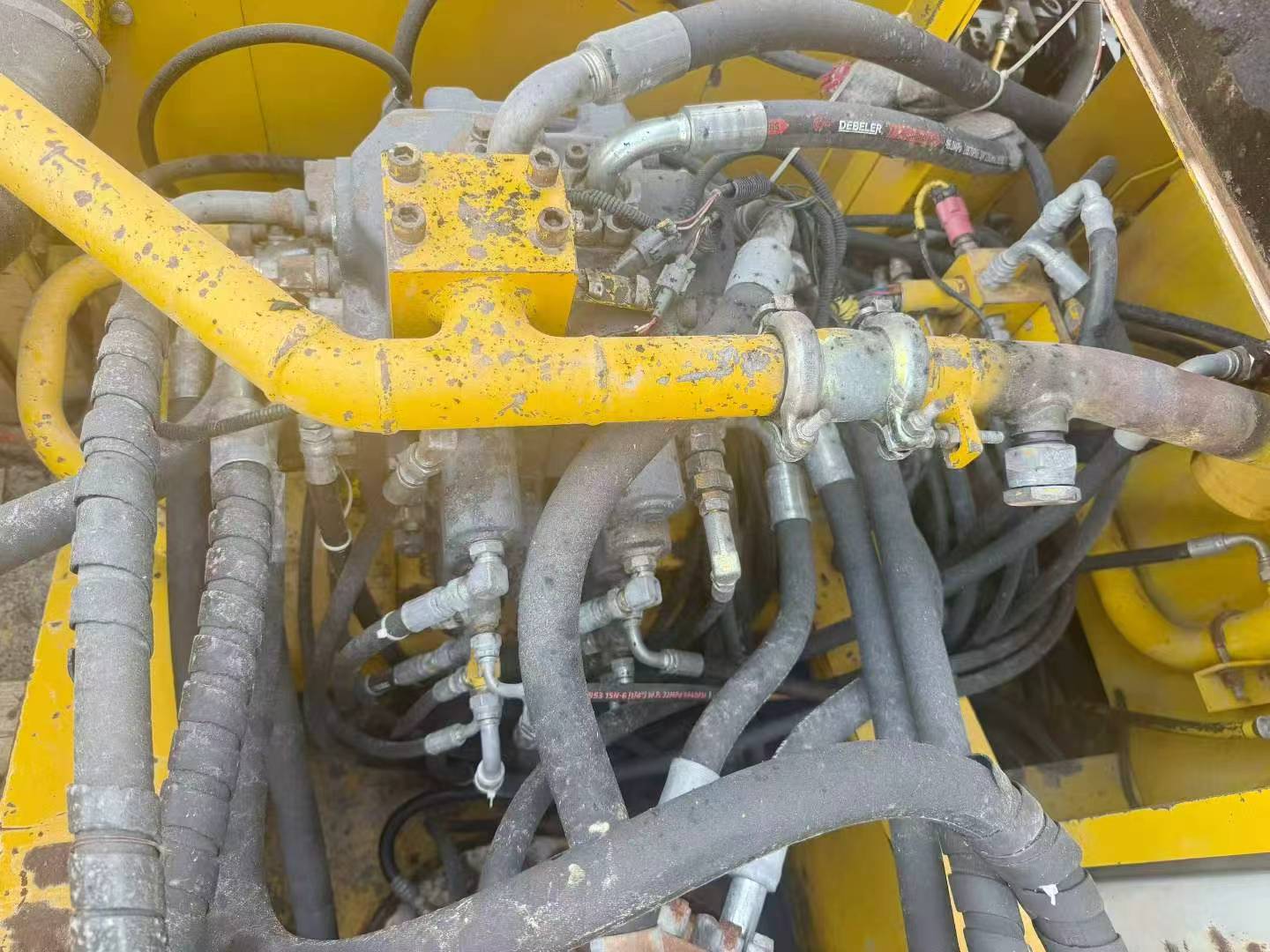 Buy Kato 820-3SP Used Excavator / 6