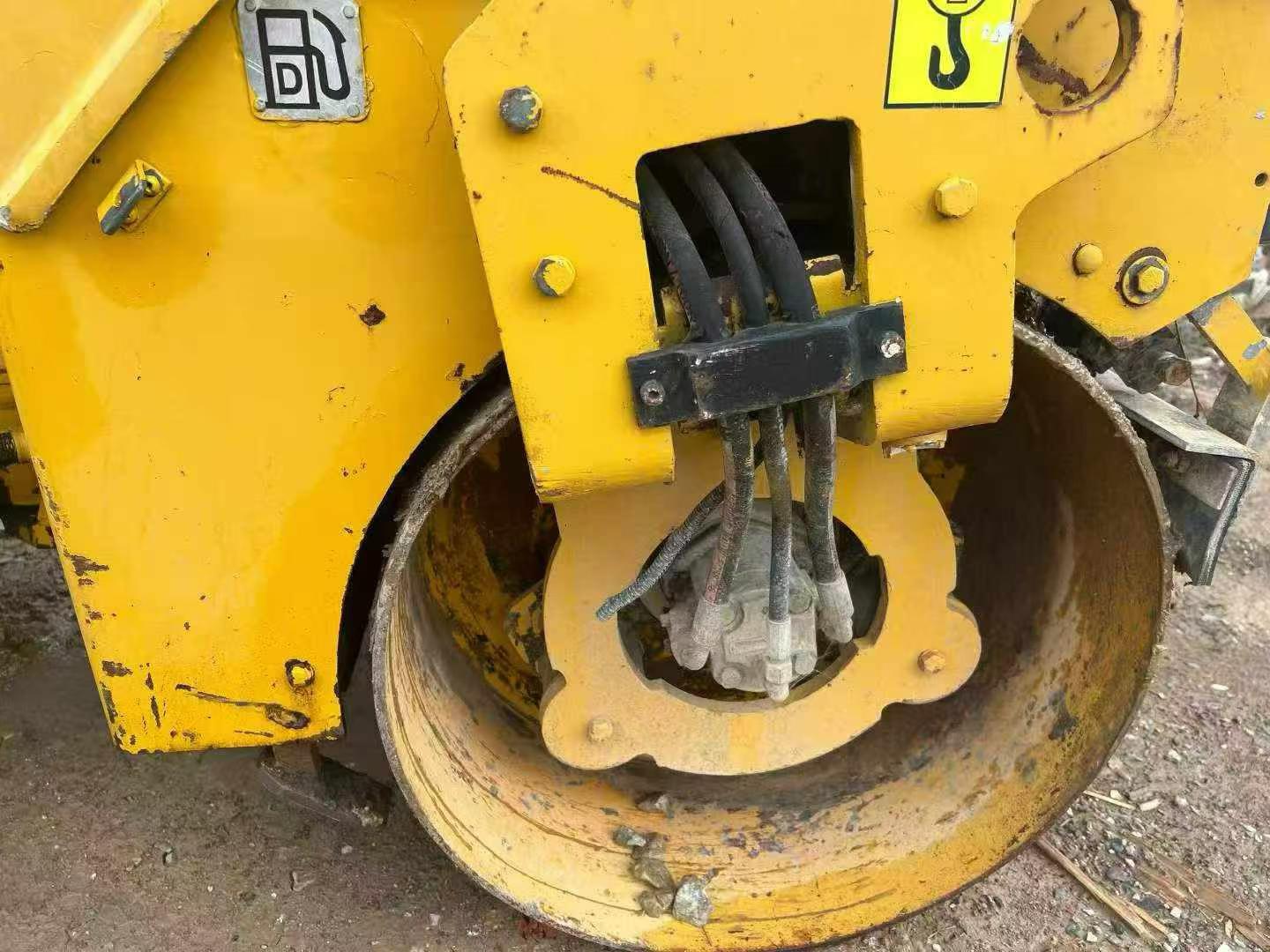 Buy XCMG Used Excavator / 2 Buy XCMG Used Excavator / 2