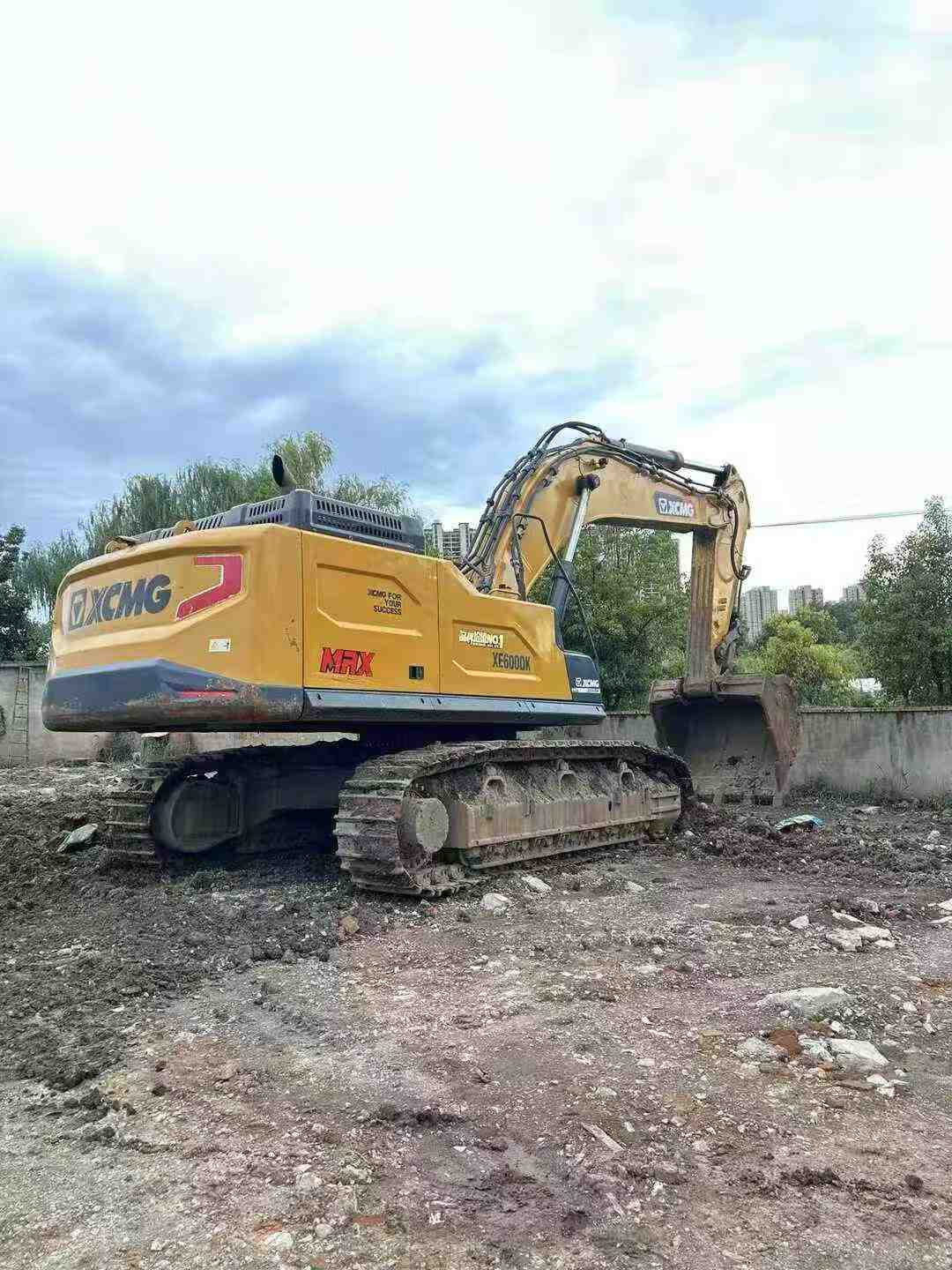Buy XCMG LW600E Used Excavator / 3