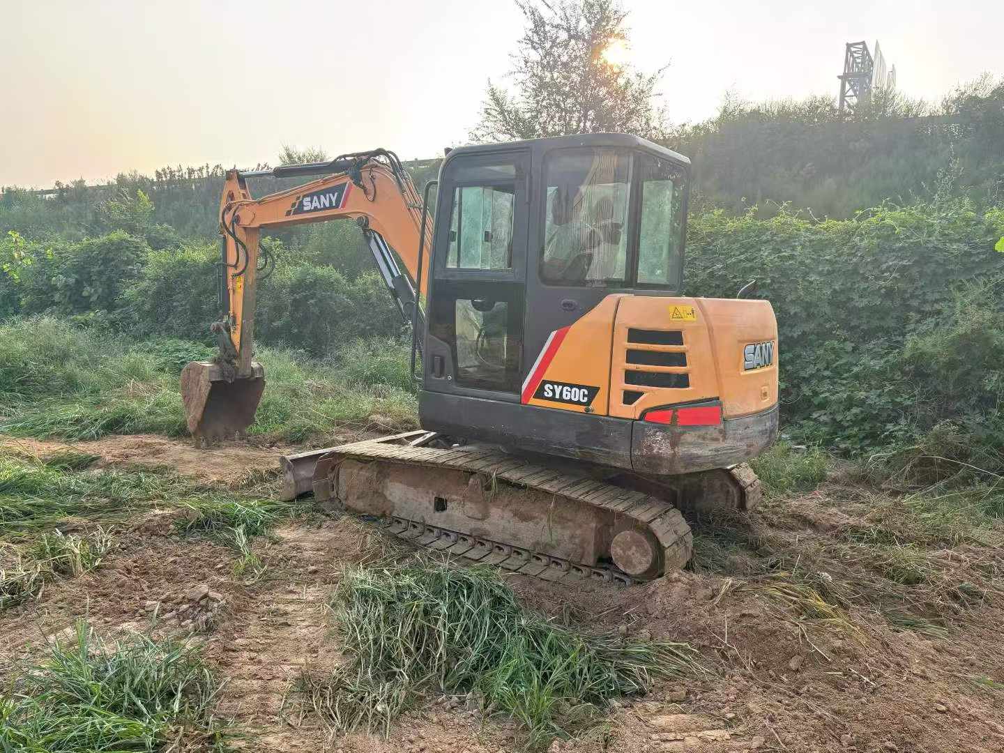 Buy Sany SY60 Used Excavator / 2