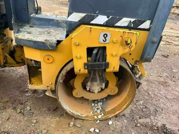 Buy XCMG Used Excavator / 1