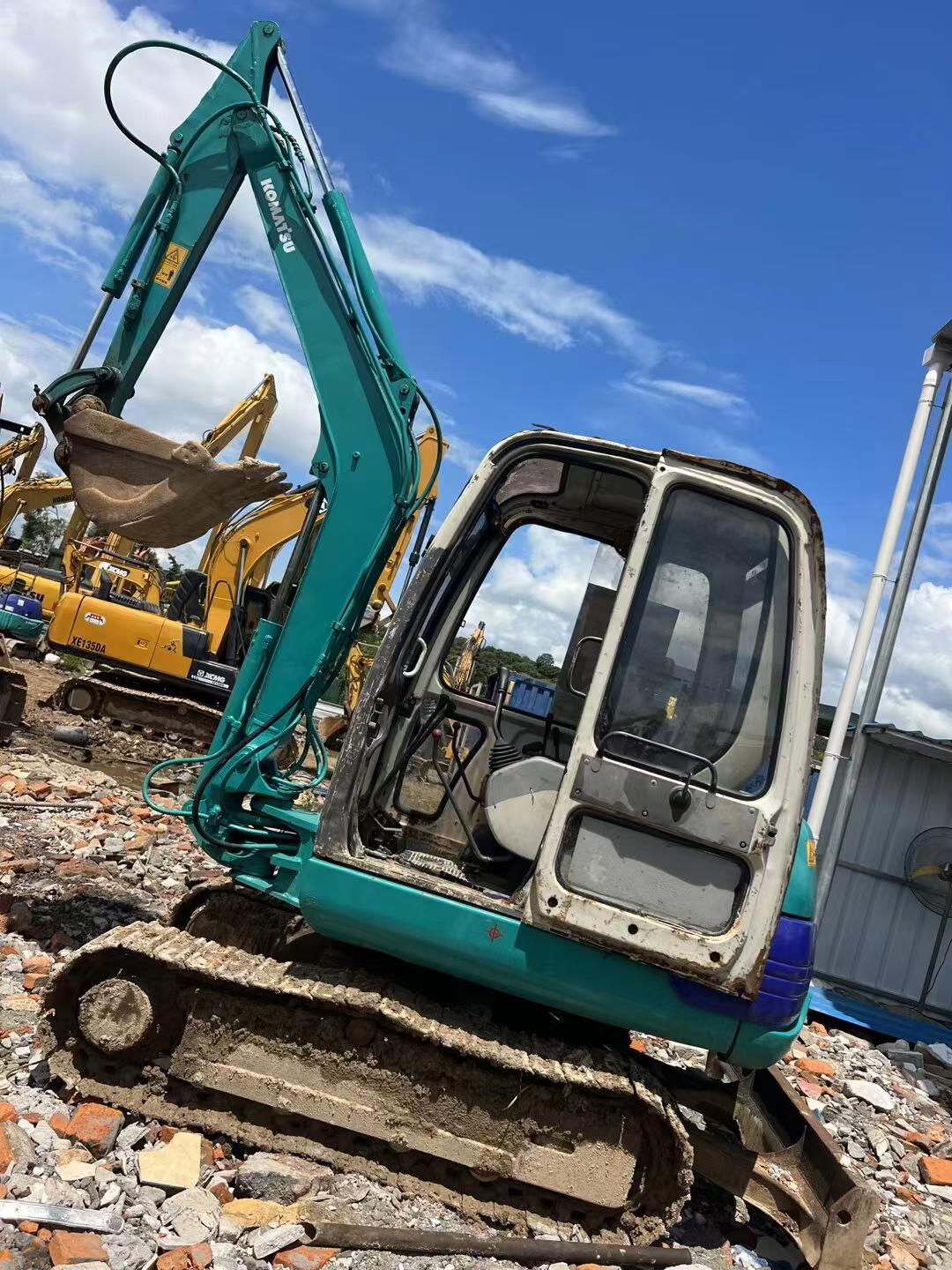 Buy Komatsu PC30-7 Used Excavator / 4
