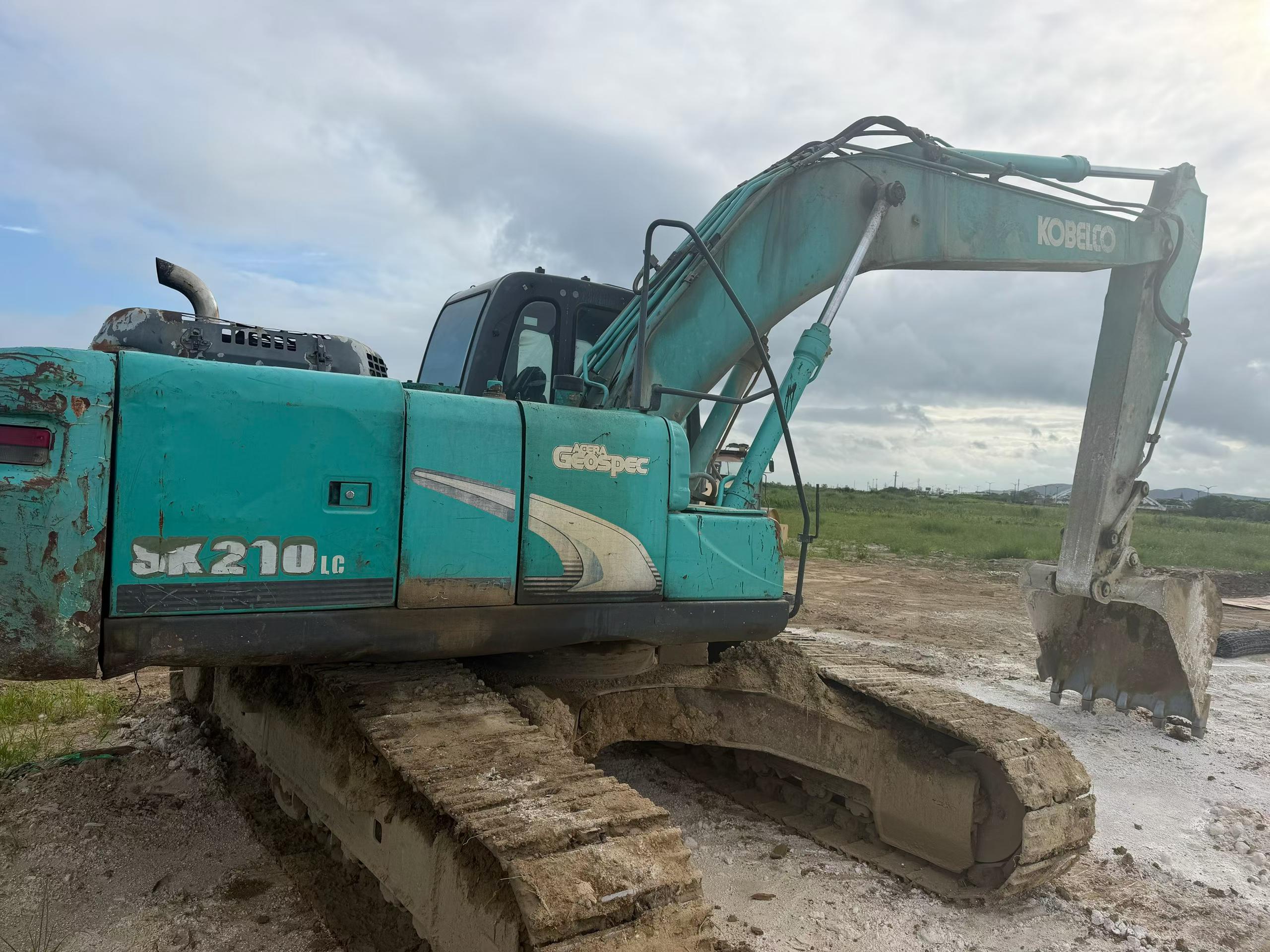 Buy Kobelco SK210 Used Excavator / 3 Buy Kobelco SK210 Used Excavator / 3