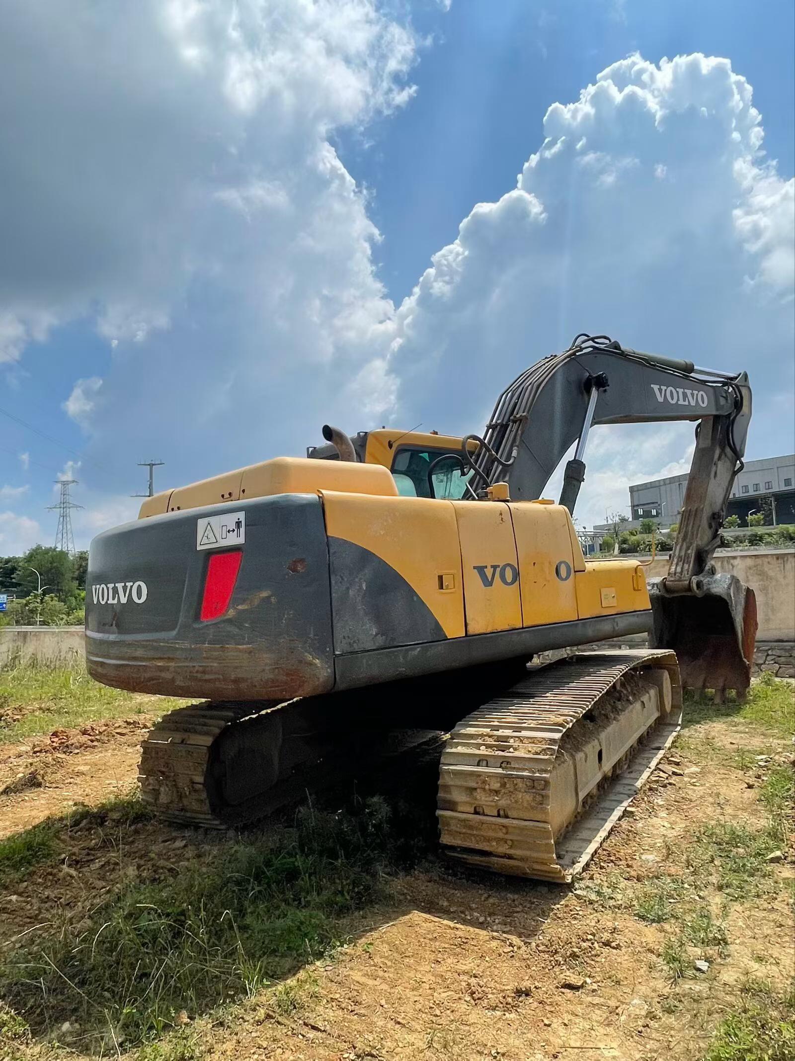 Buy Volvo EC210B Used Excavator / 9 Buy Volvo EC210B Used Excavator / 9