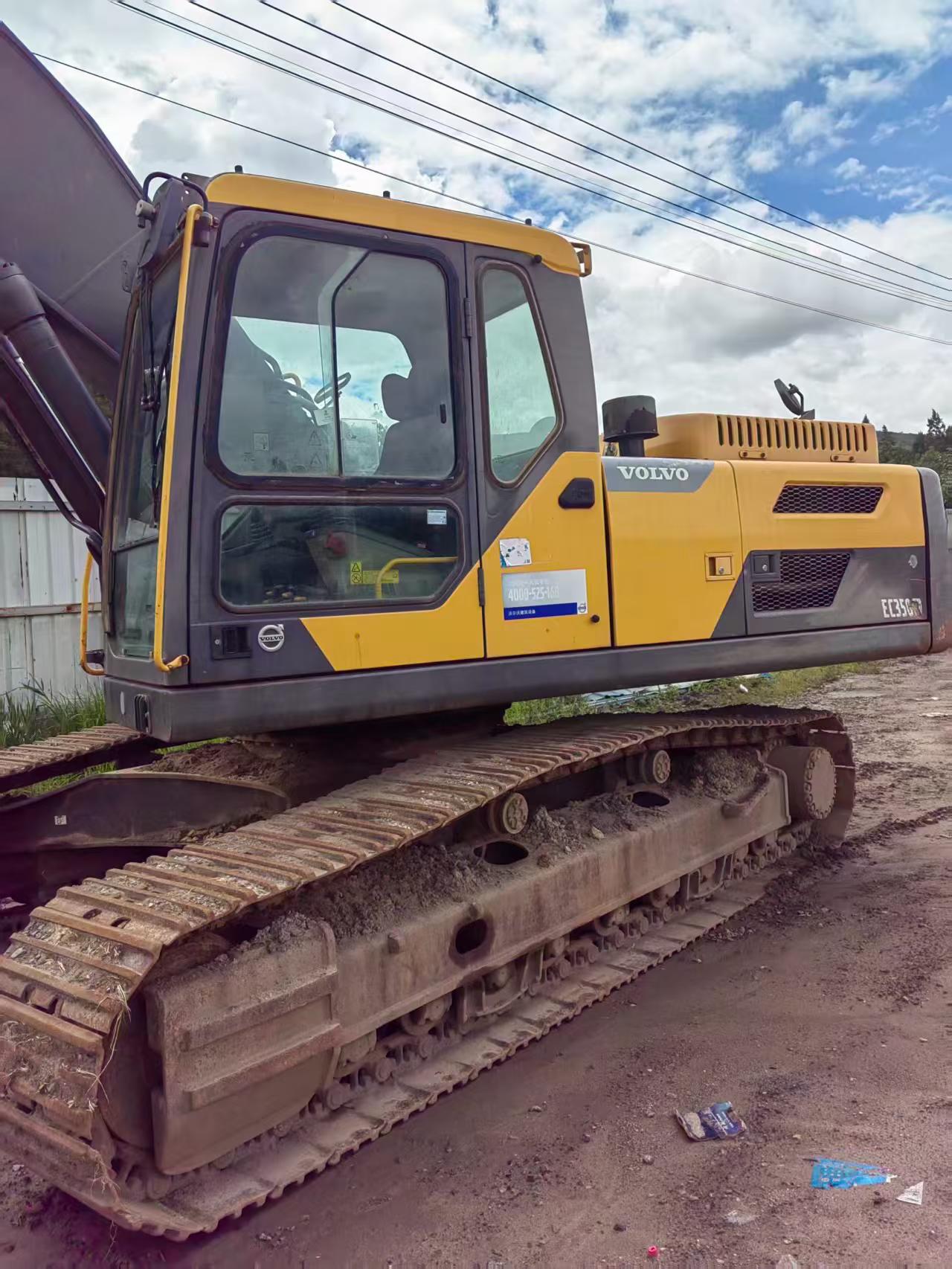 Buy Volvo EC300D Used Excavator / 2 Buy Volvo EC300D Used Excavator / 2