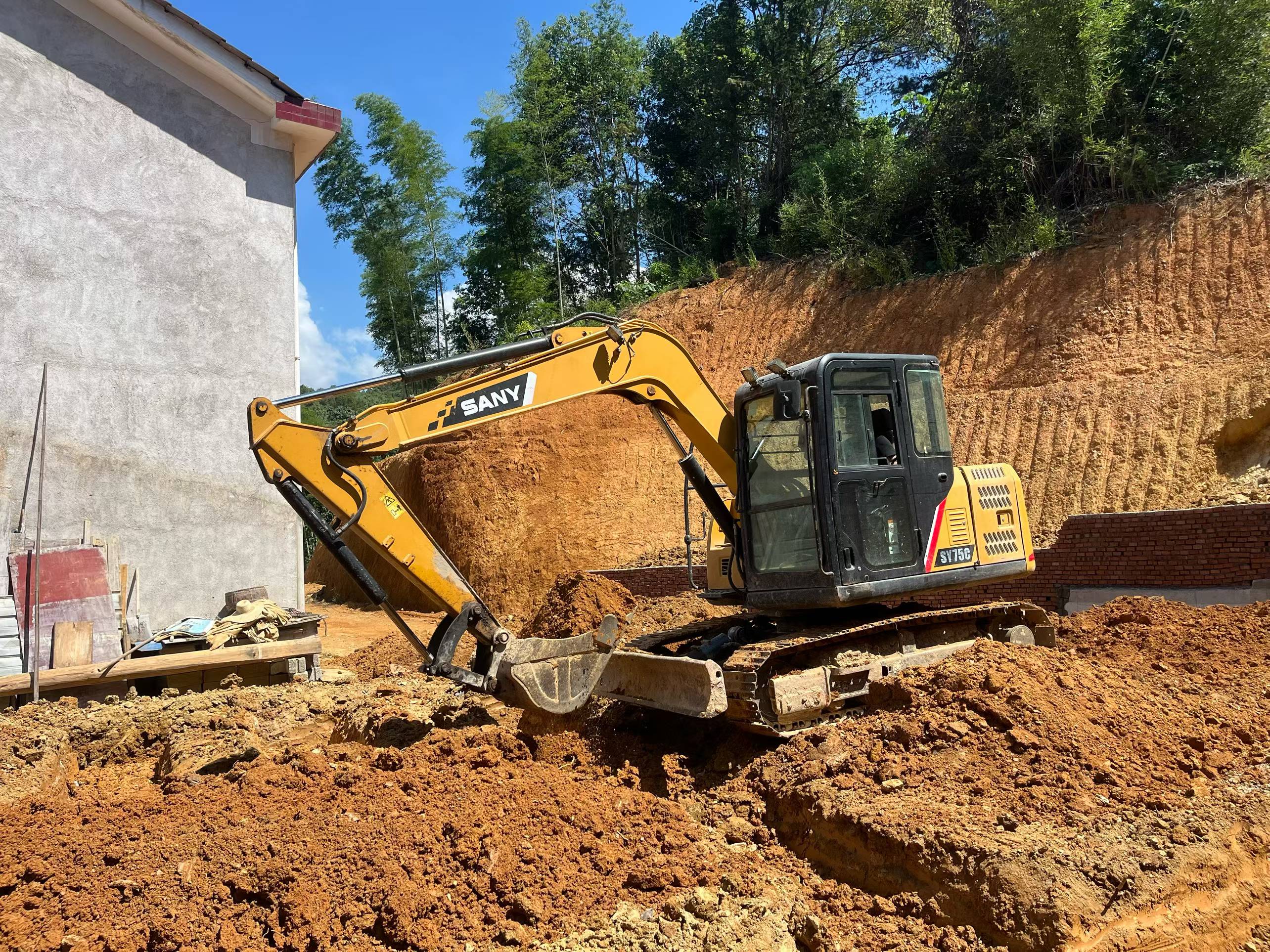 Buy Sany SY75 Used Excavator / 2